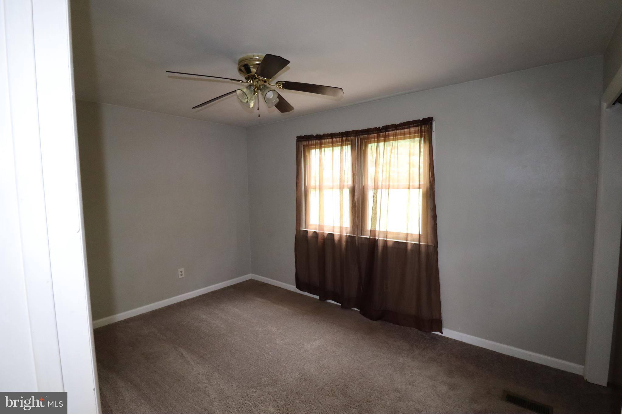 WEST MANHEIM - Residential