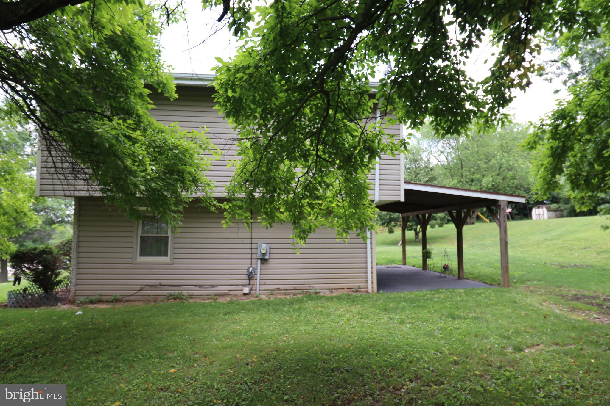 WEST MANHEIM - Residential