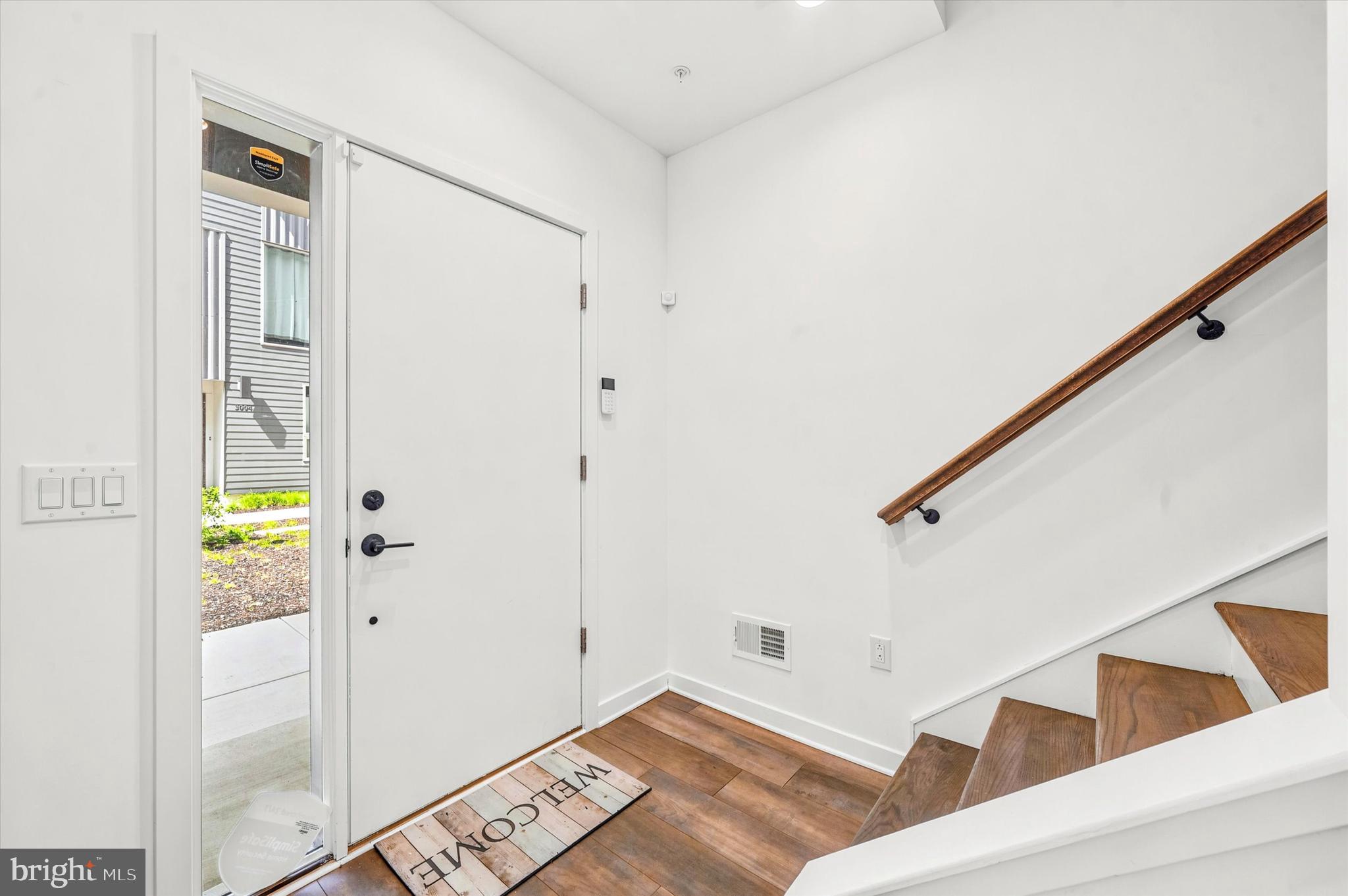 3005 BIRCHVIEW WALK