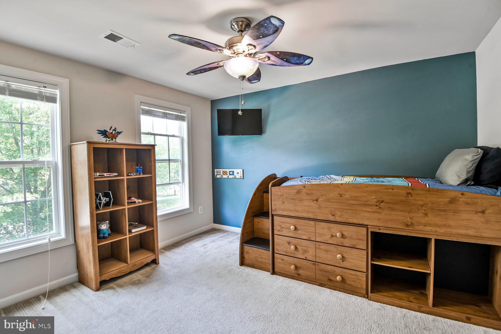 TRITON WOODS - Residential