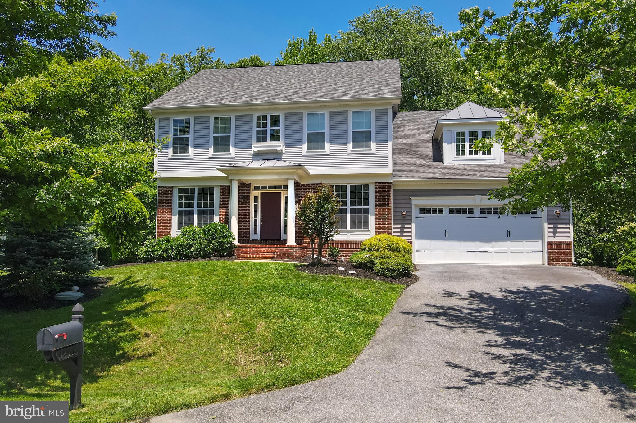 TRITON WOODS - Residential