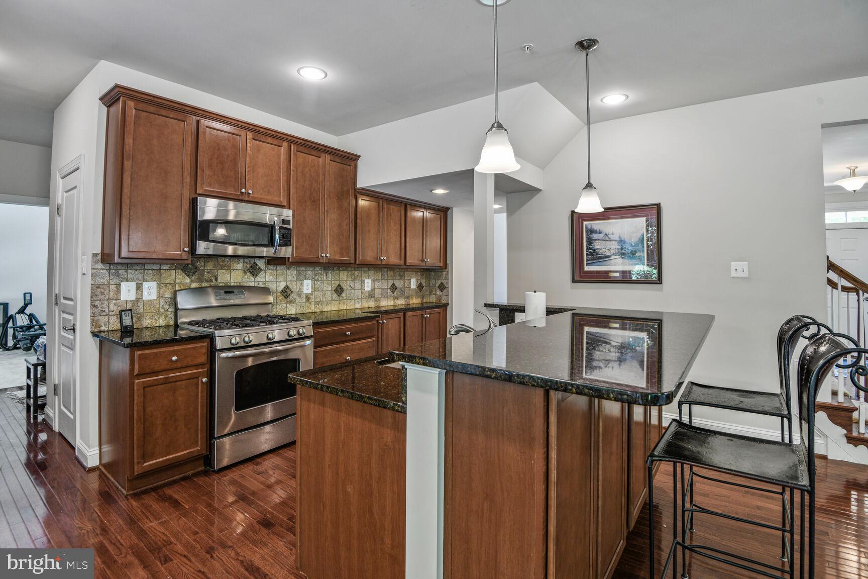 TRITON WOODS - Residential