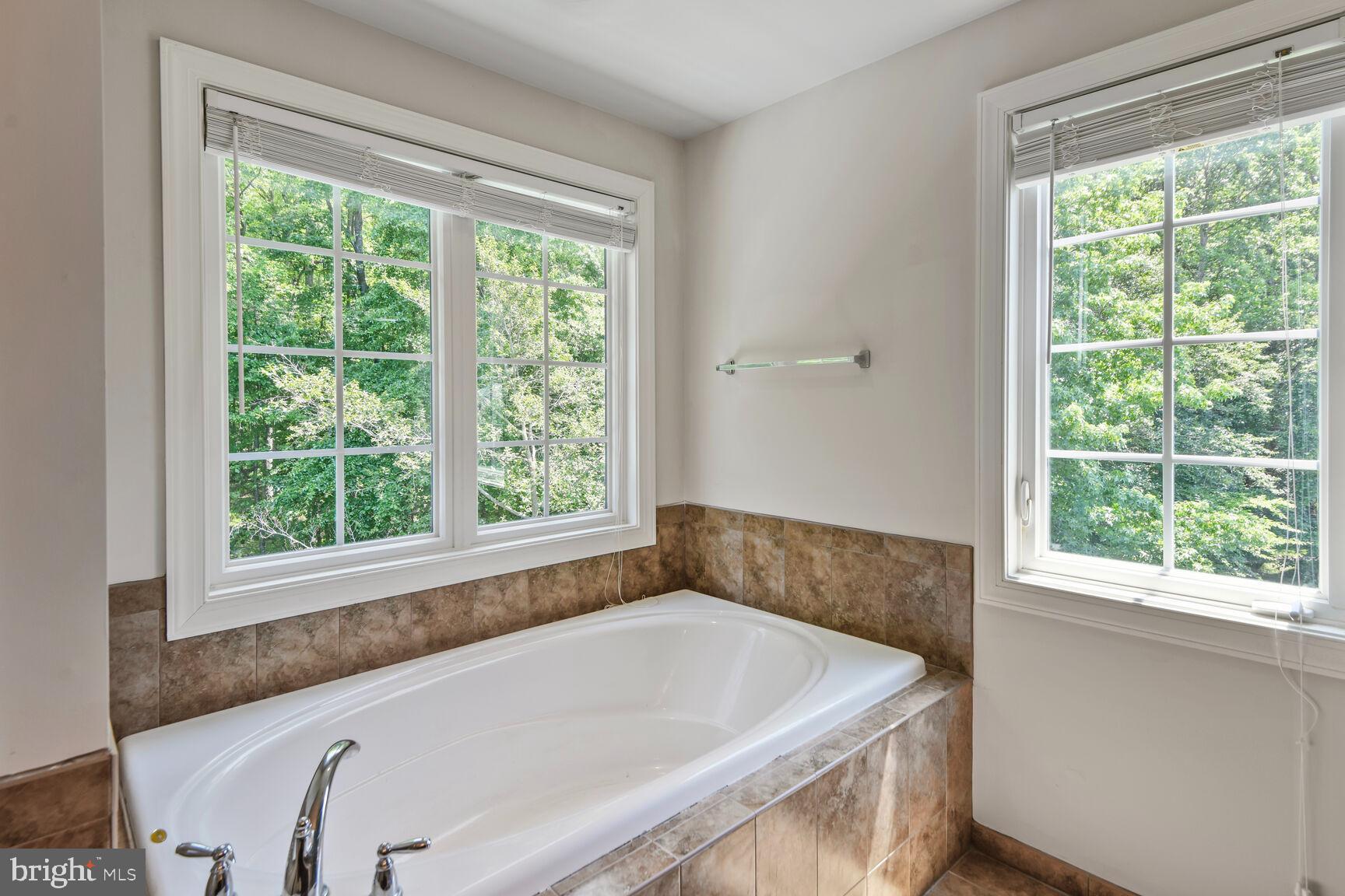 TRITON WOODS - Residential