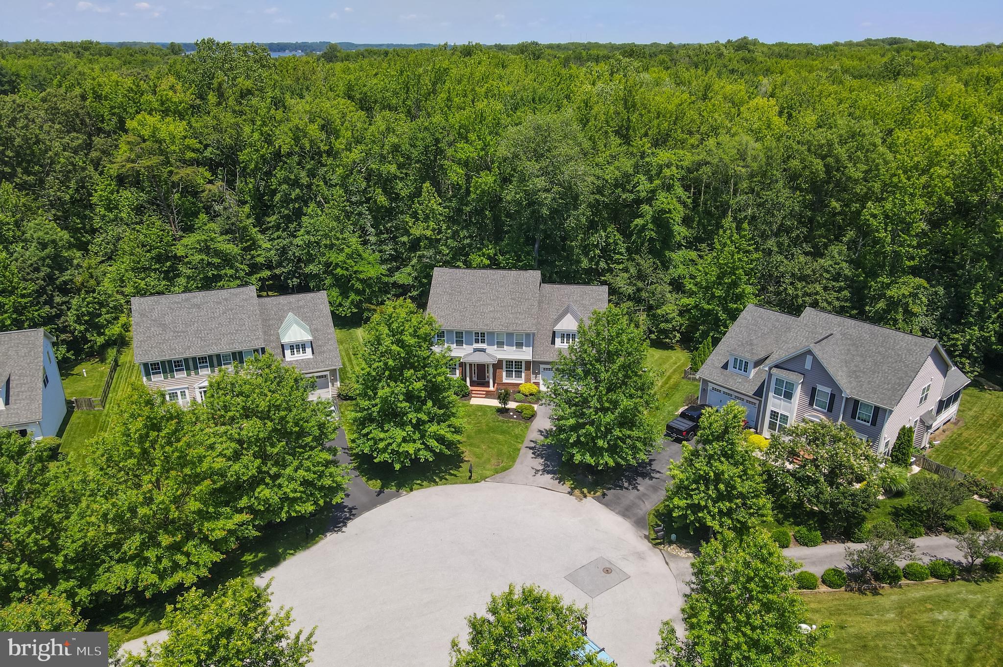 TRITON WOODS - Residential