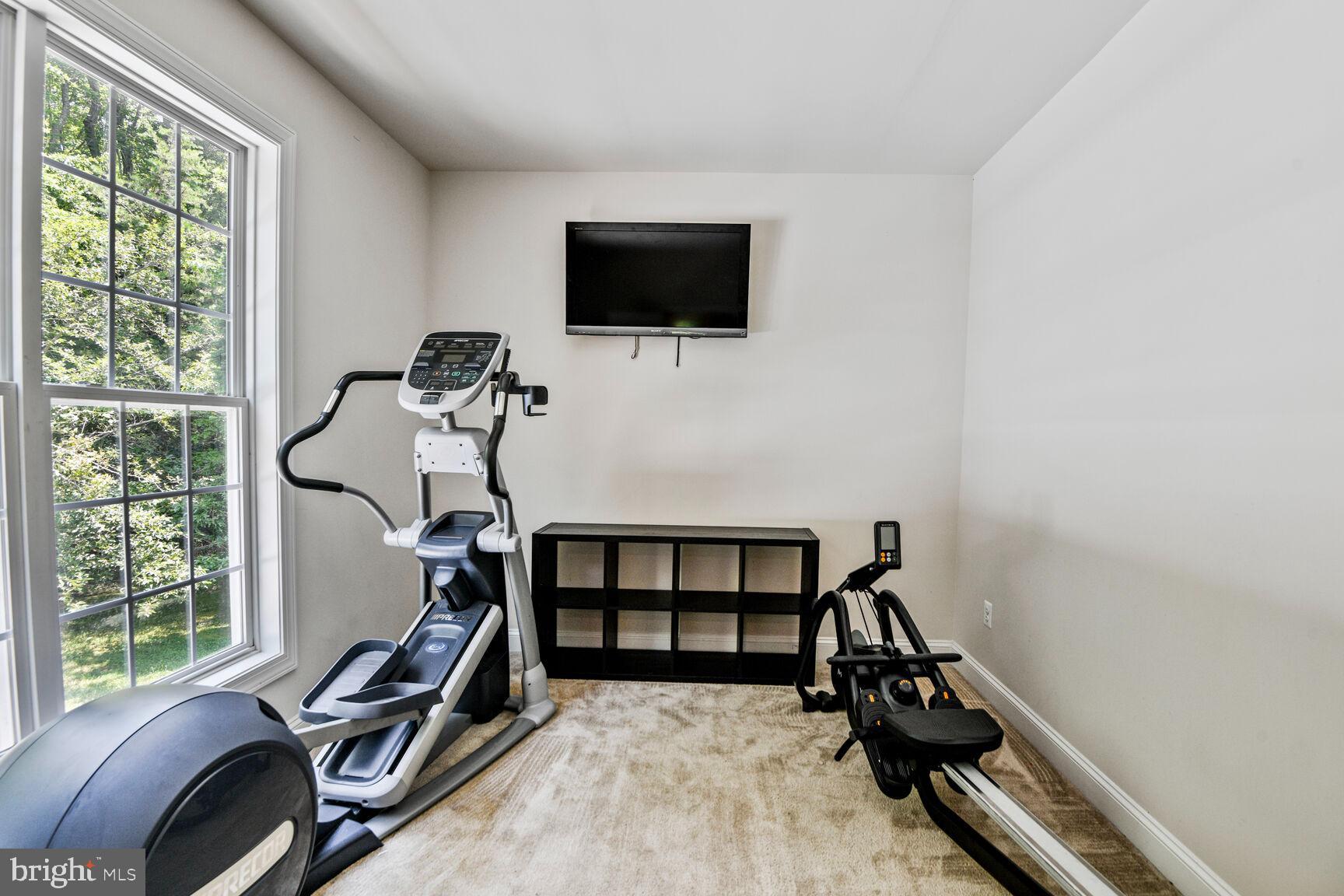 TRITON WOODS - Residential