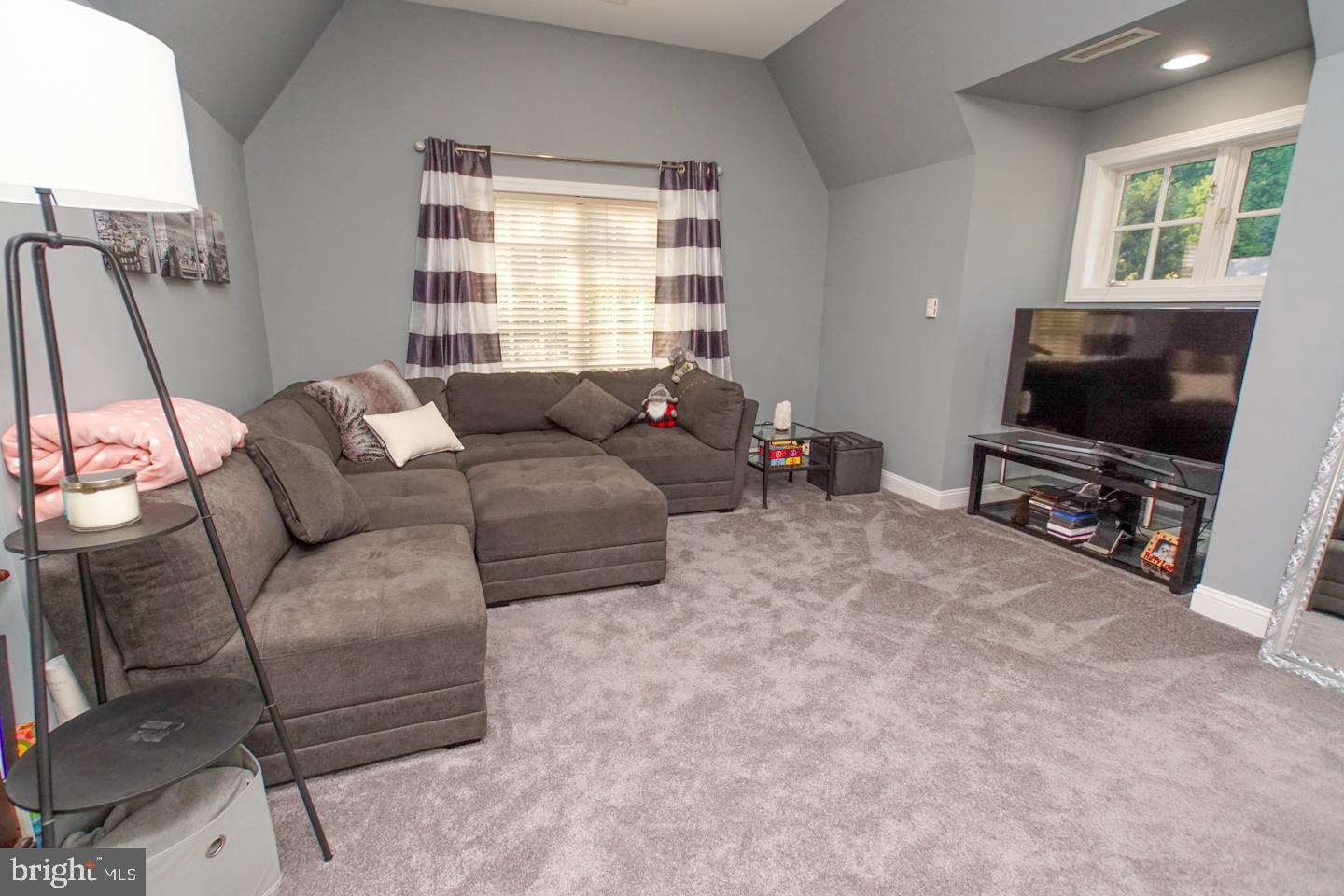 SPRINGFIELD - Residential