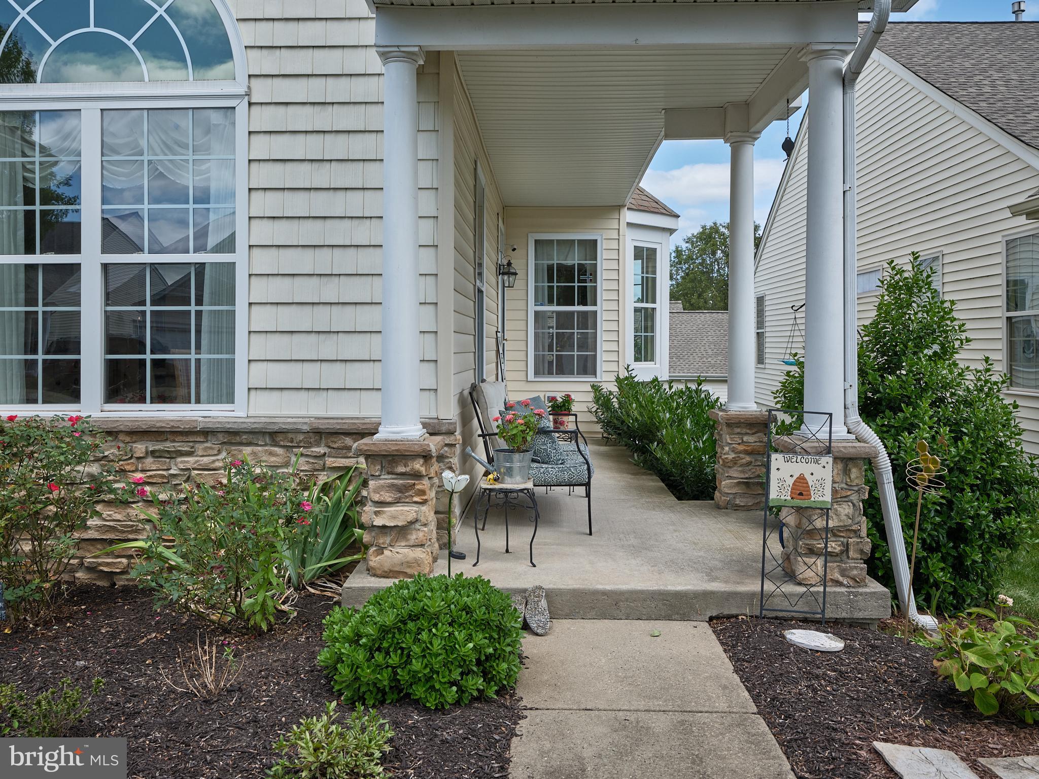 HERITAGE CR ESTS - Residential