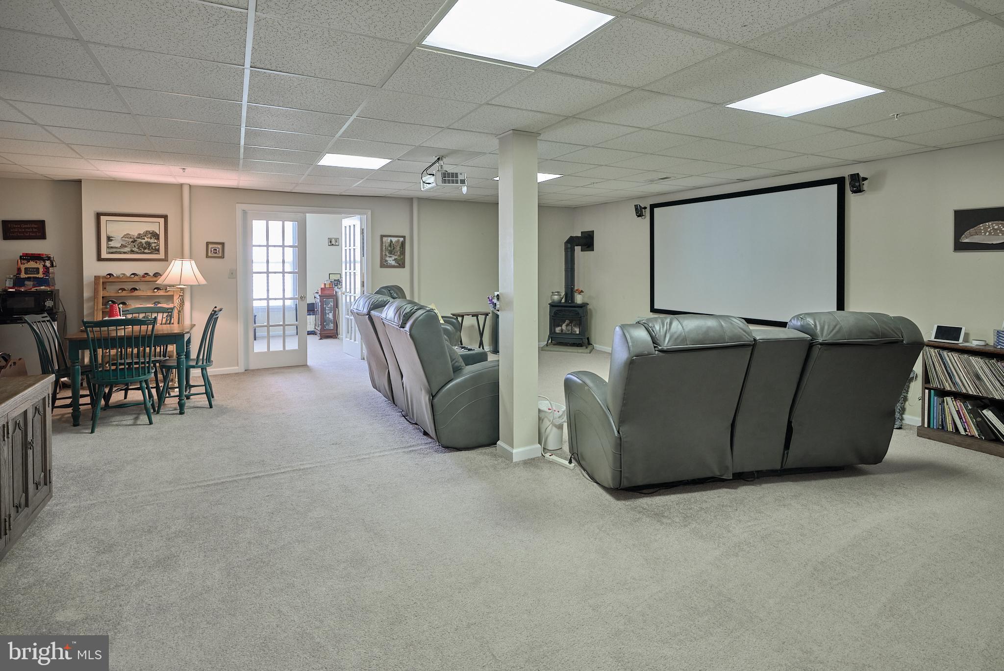 HERITAGE CR ESTS - Residential