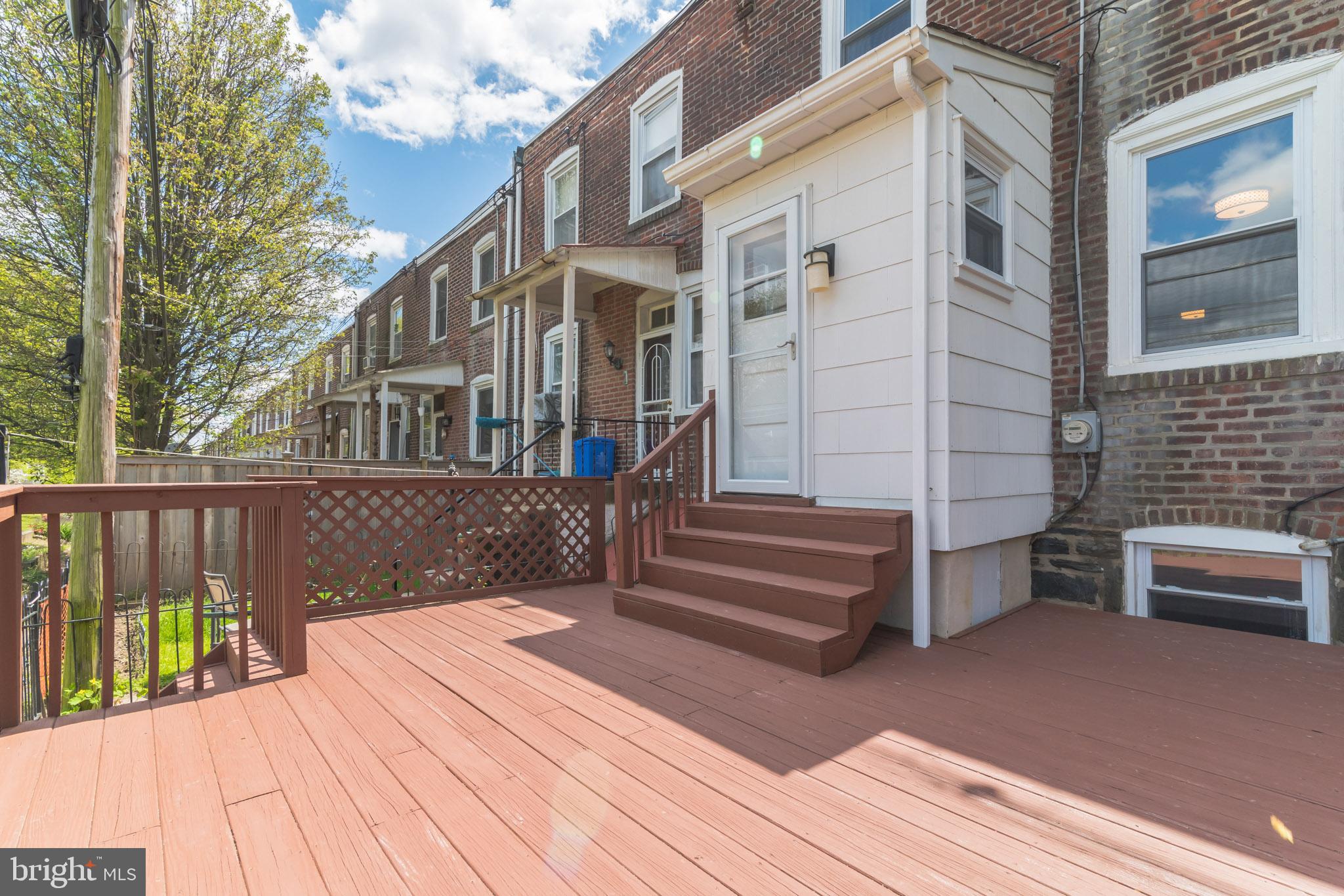 CHESTNUT HILL - Residential