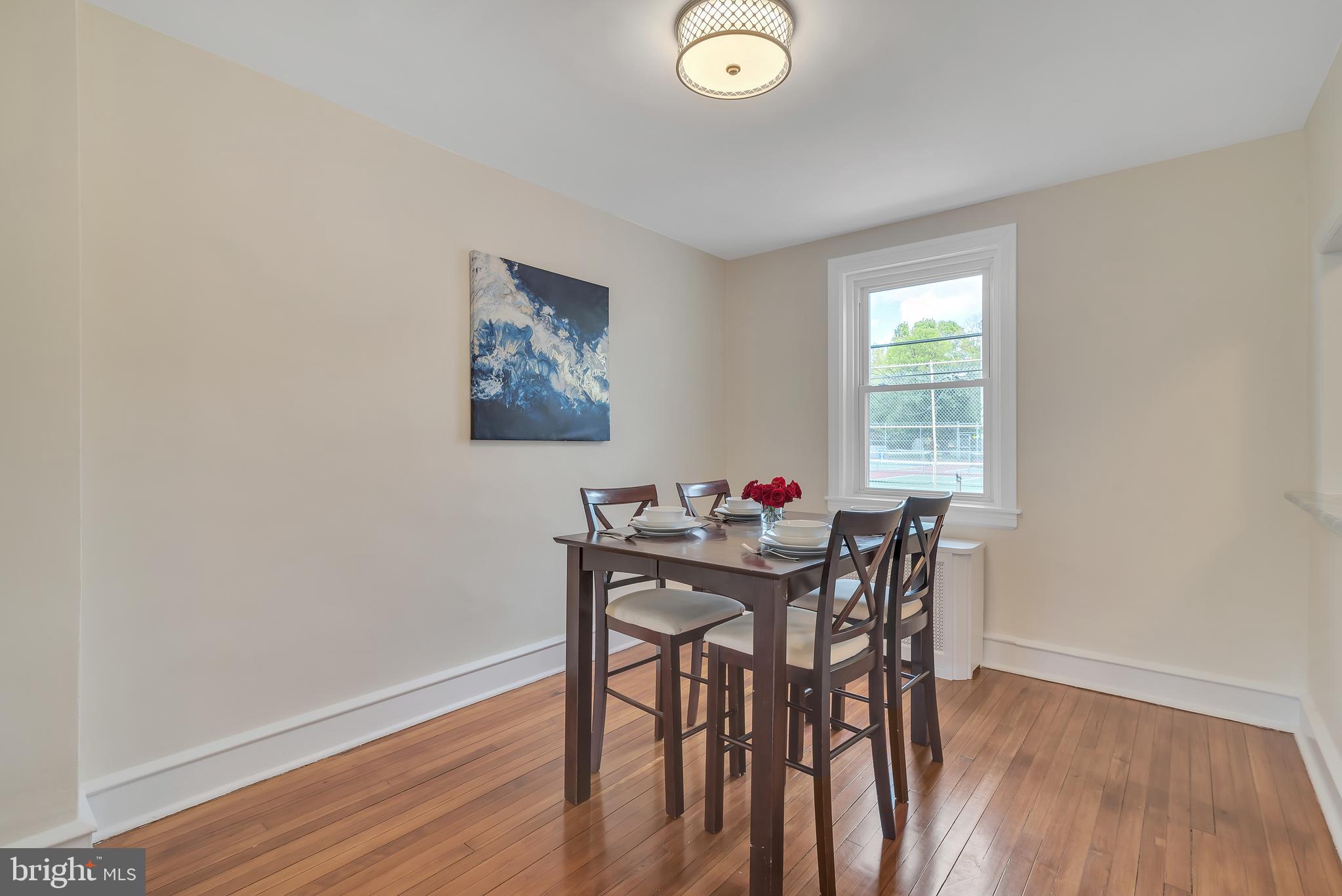 CHESTNUT HILL - Residential