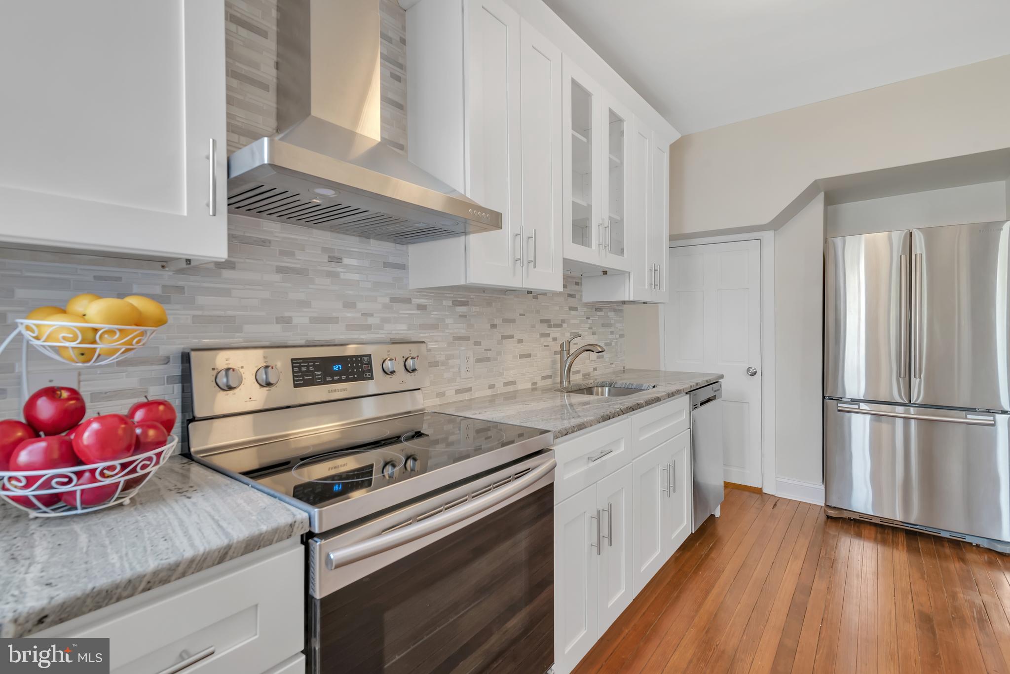 CHESTNUT HILL - Residential
