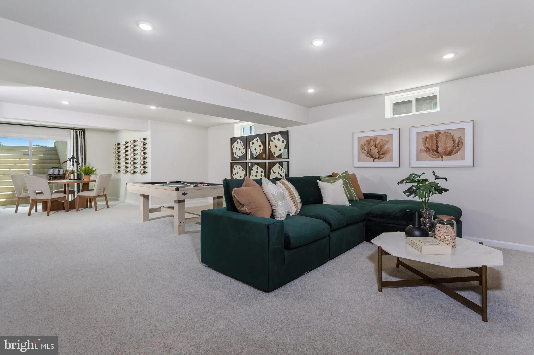 HUNTWELL WEST - Residential