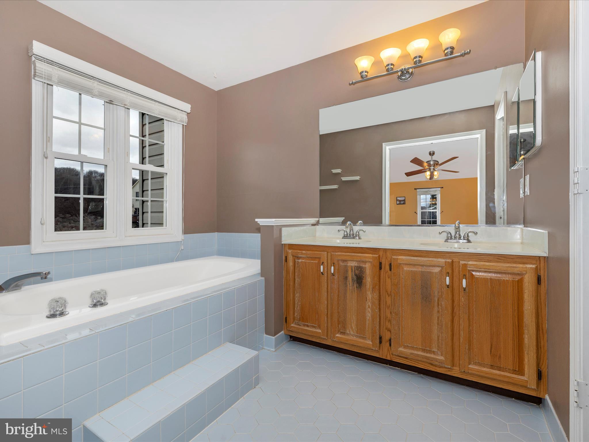 NORTH SHORE - Residential