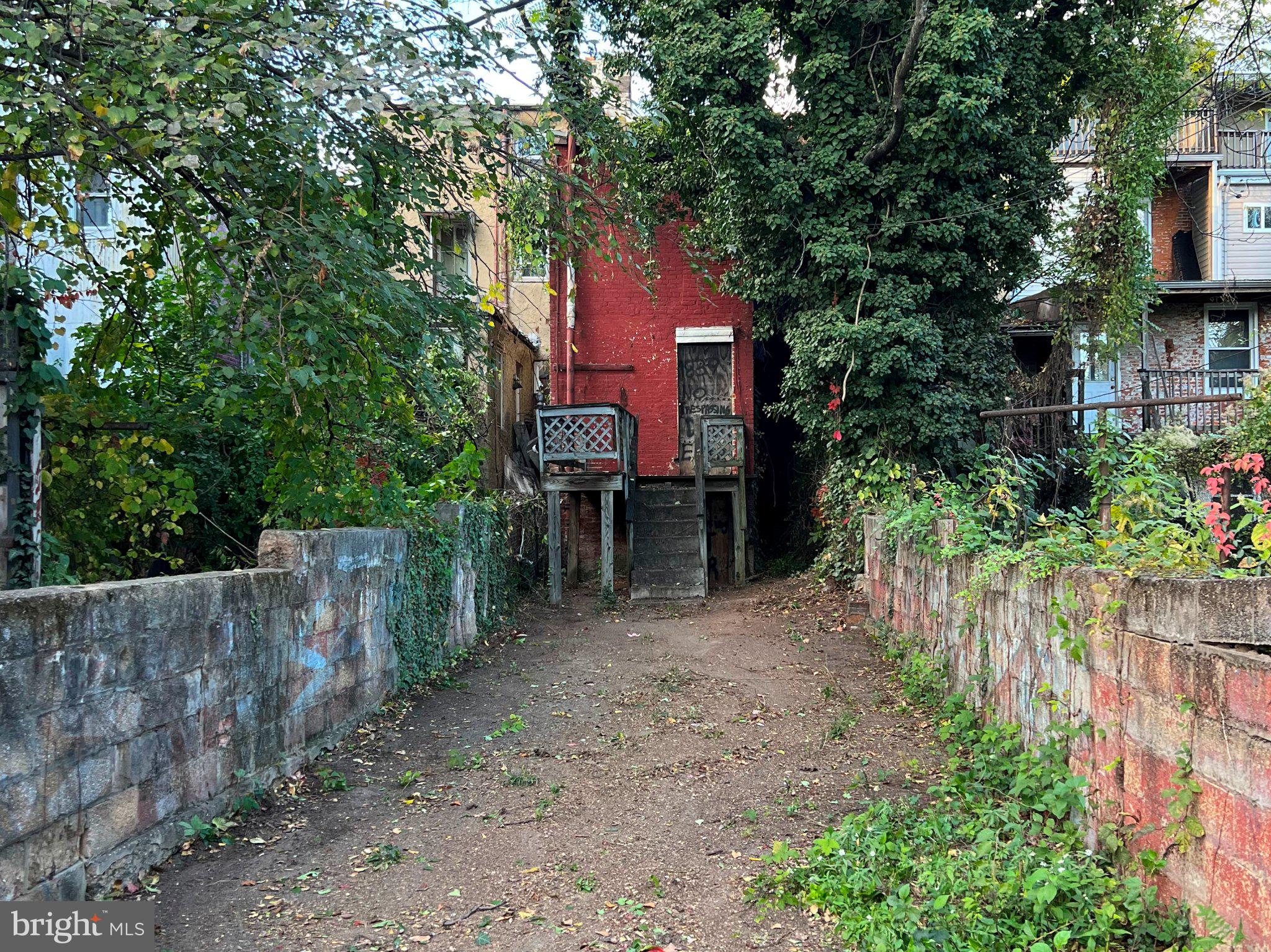 1831 FREDERICK AVENUE