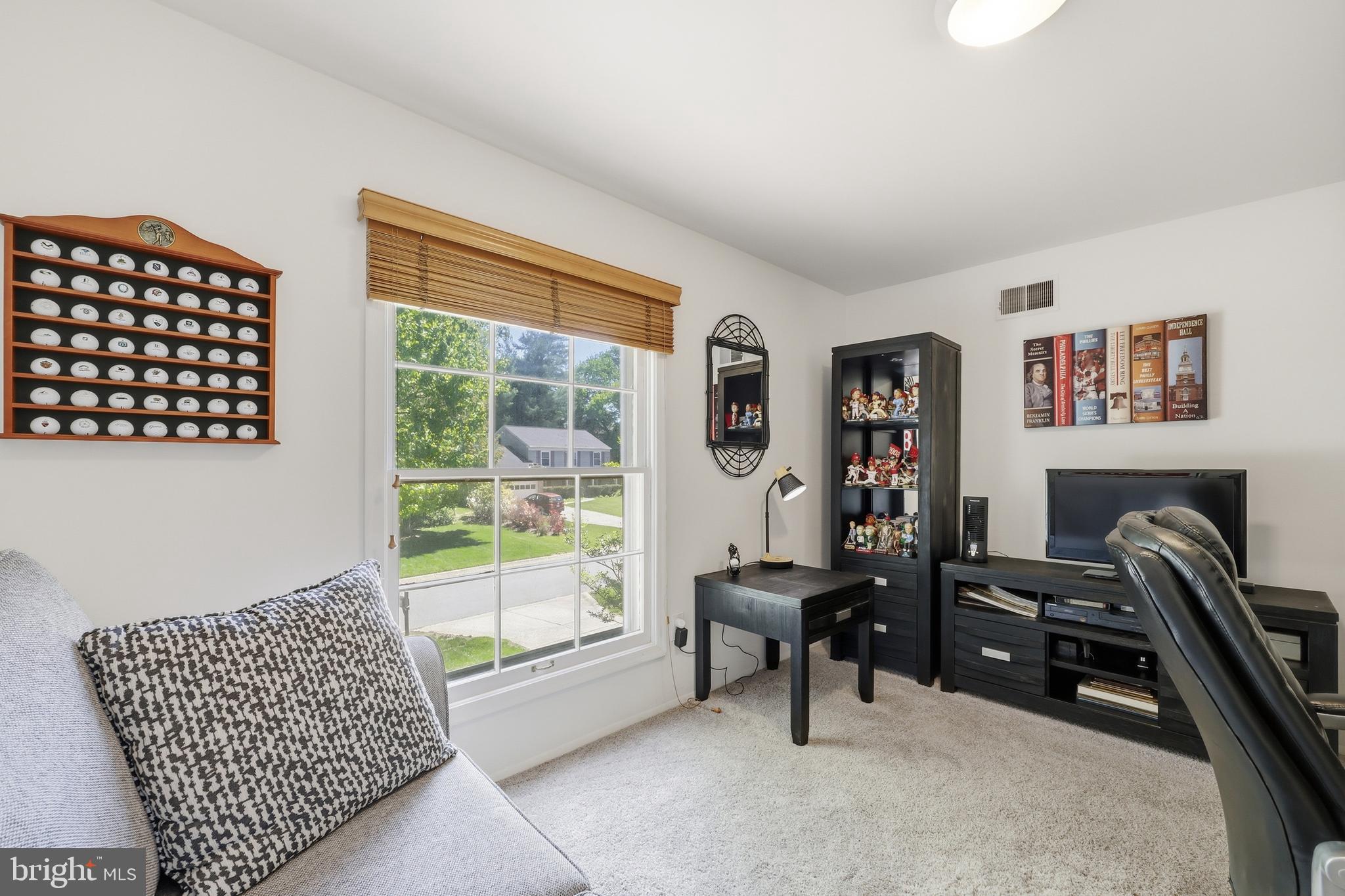 POTOMAC COMMONS - Residential