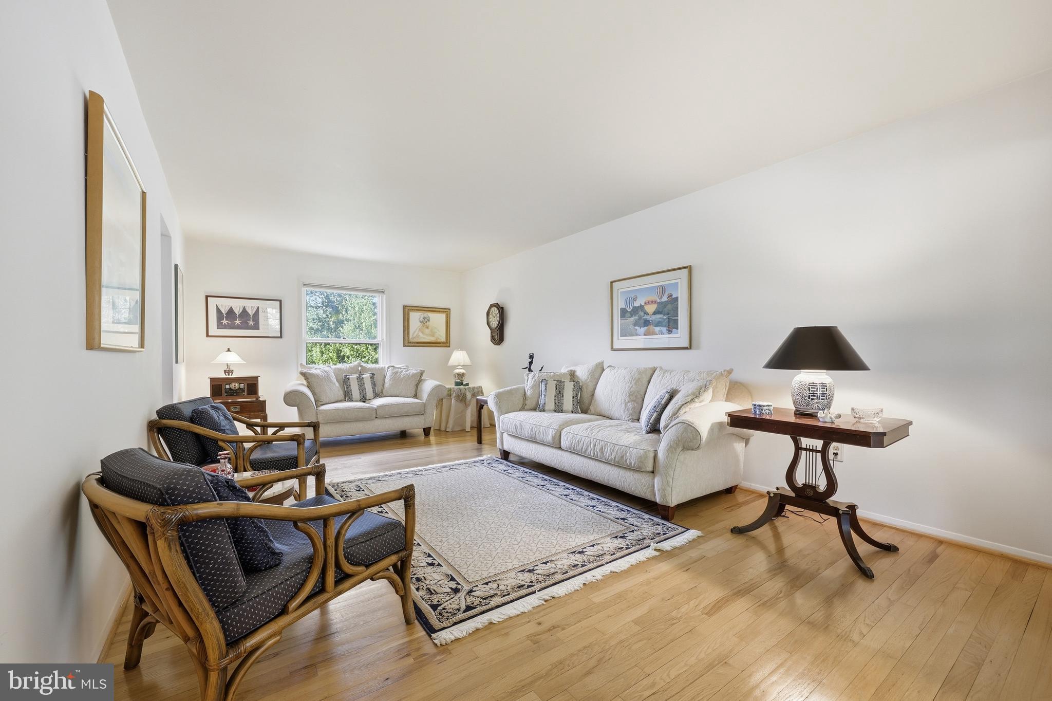 POTOMAC COMMONS - Residential