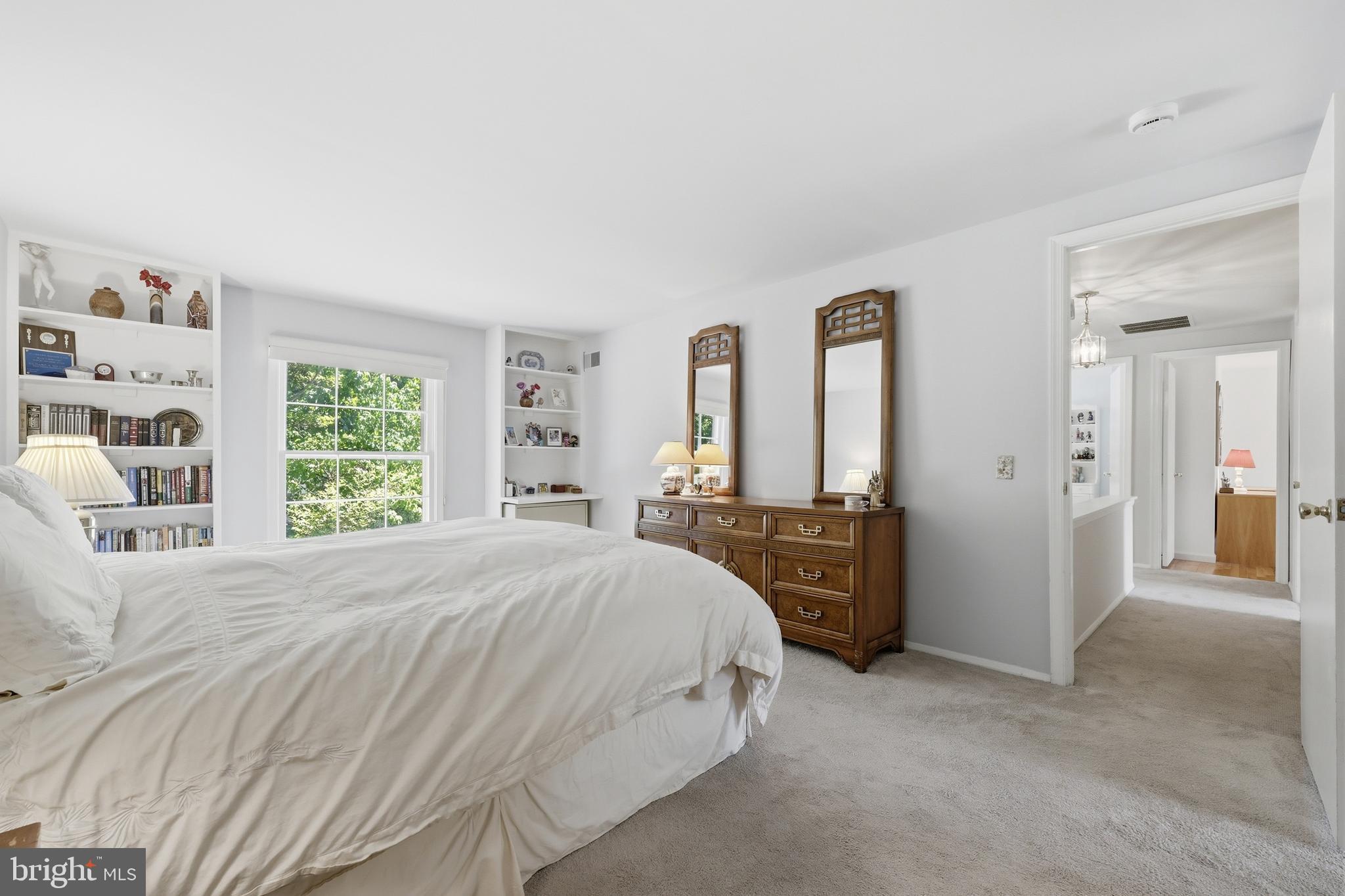 POTOMAC COMMONS - Residential
