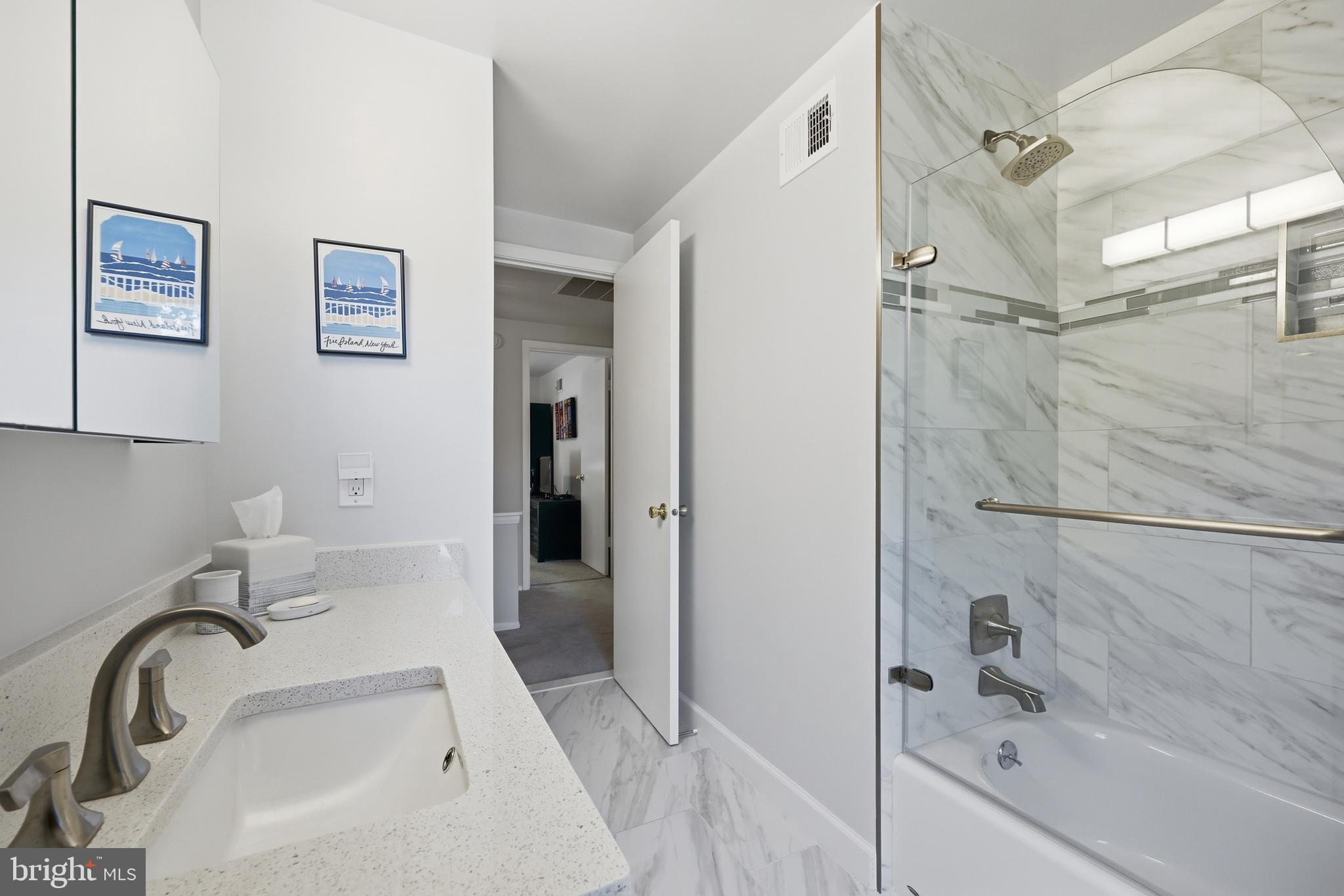 POTOMAC COMMONS - Residential