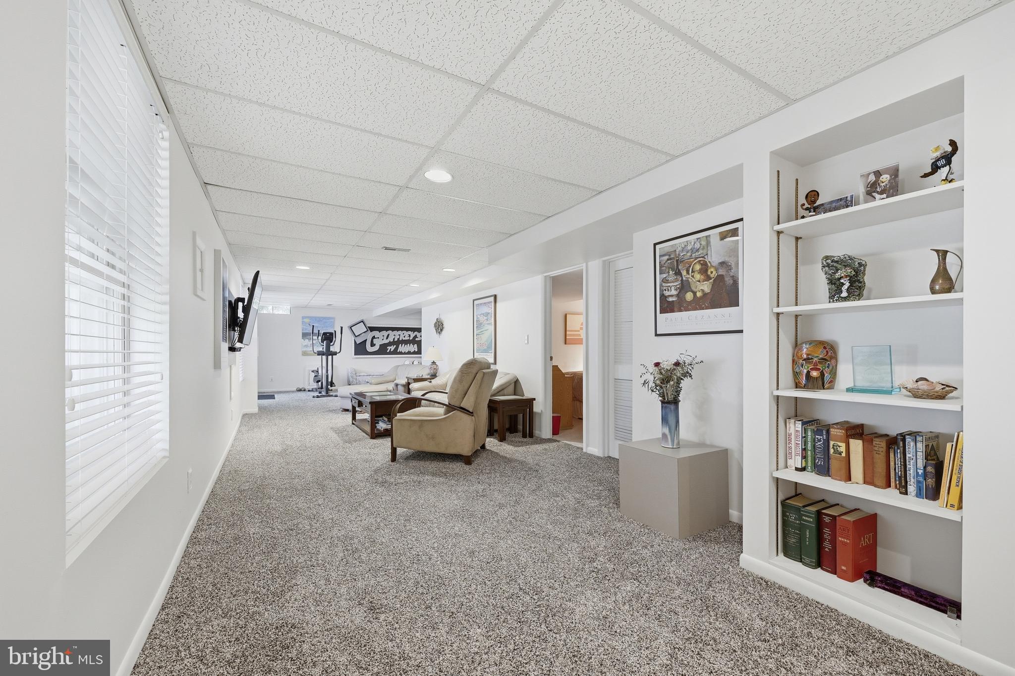 POTOMAC COMMONS - Residential