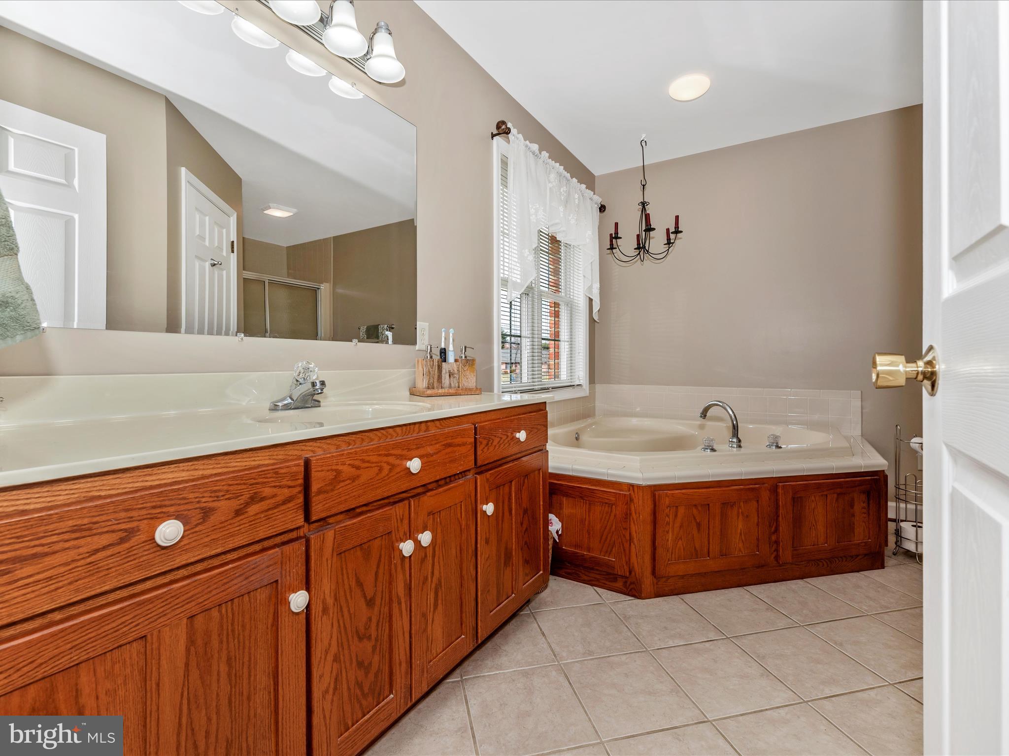 MAPLE VALLEY ESTATES - Residential