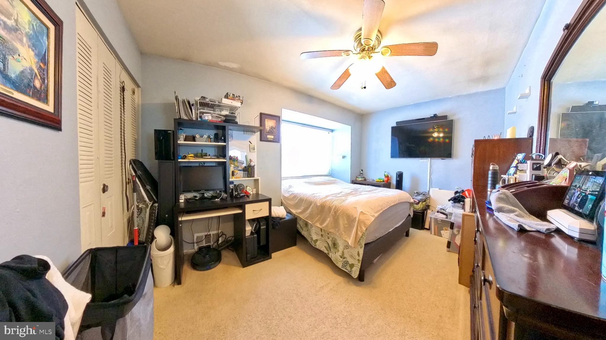 REFLECTION LAKE - Residential