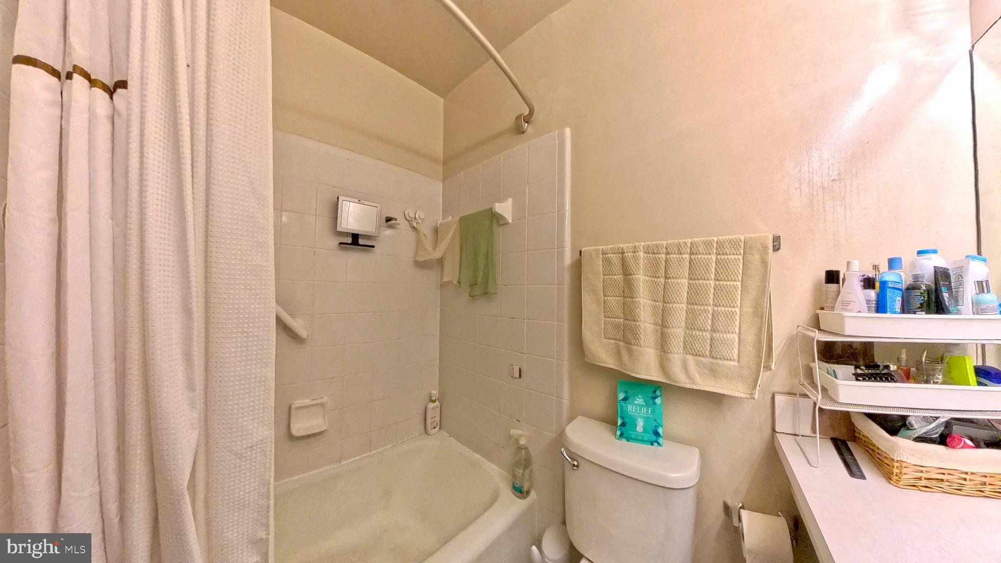 REFLECTION LAKE - Residential