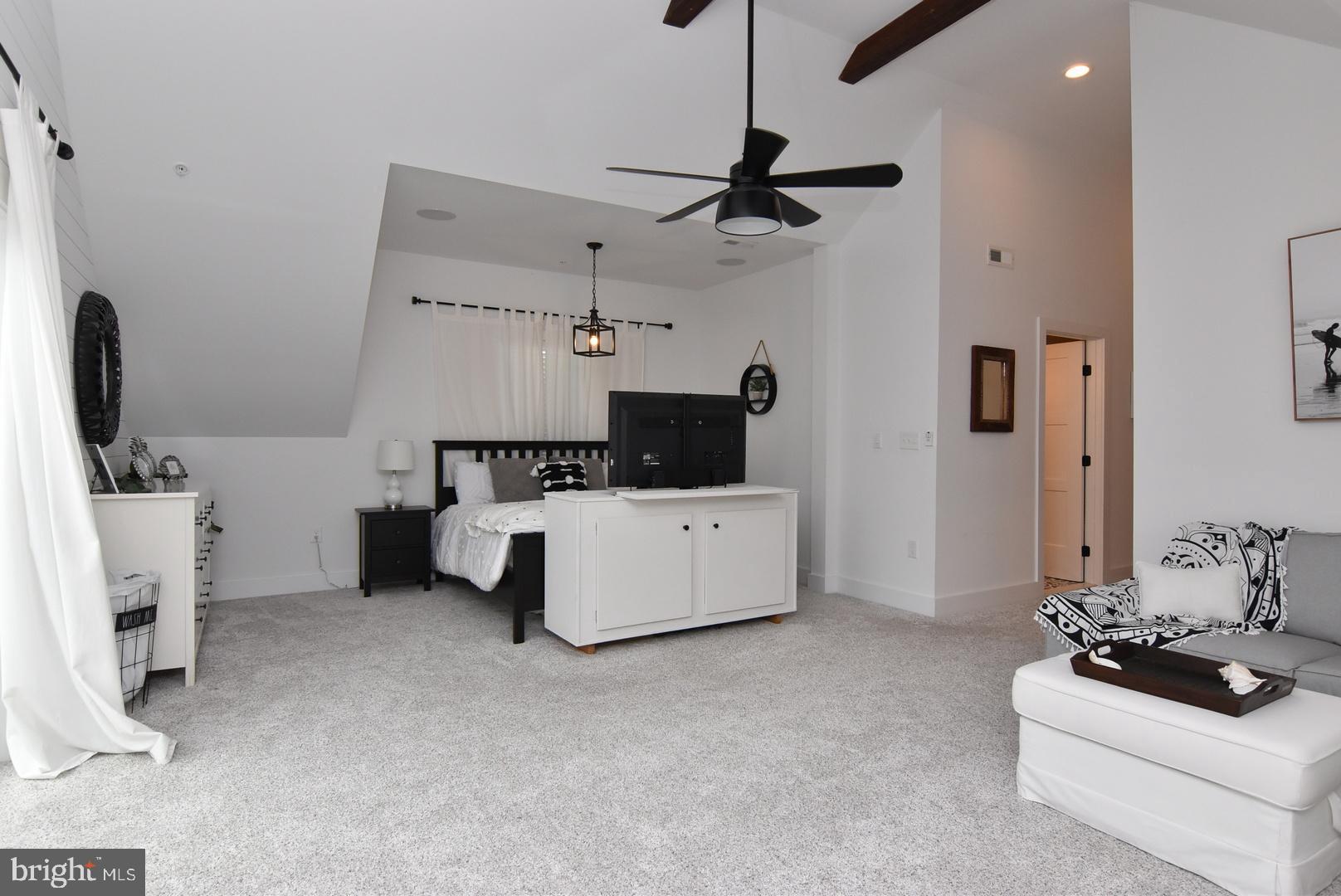 MONTEGO BAY - Residential