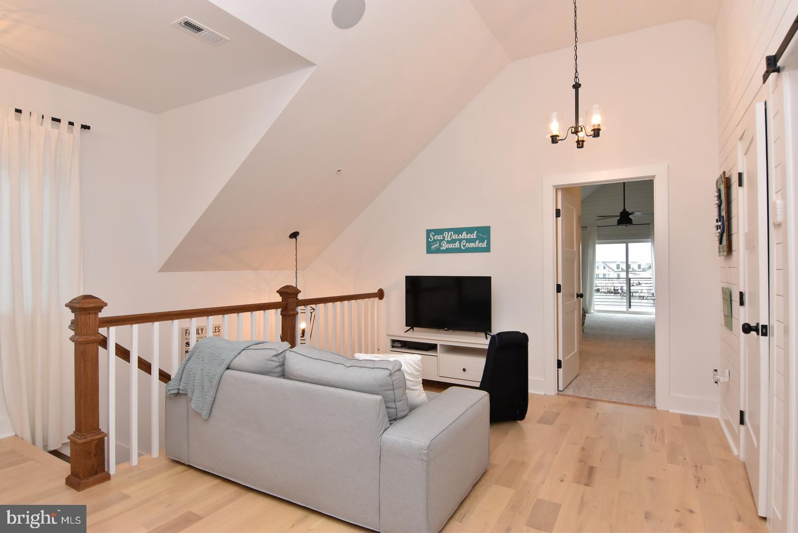 MONTEGO BAY - Residential