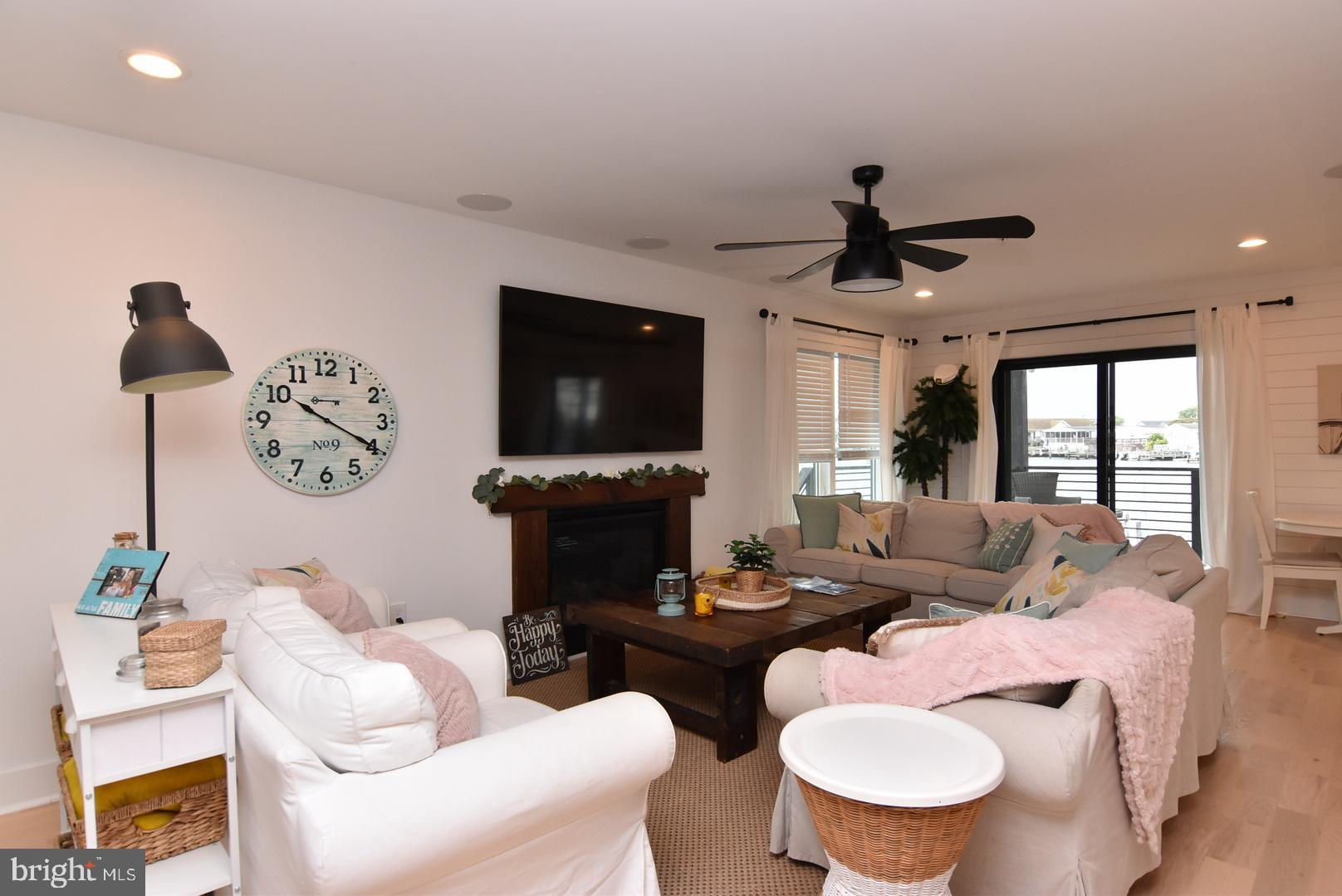 MONTEGO BAY - Residential