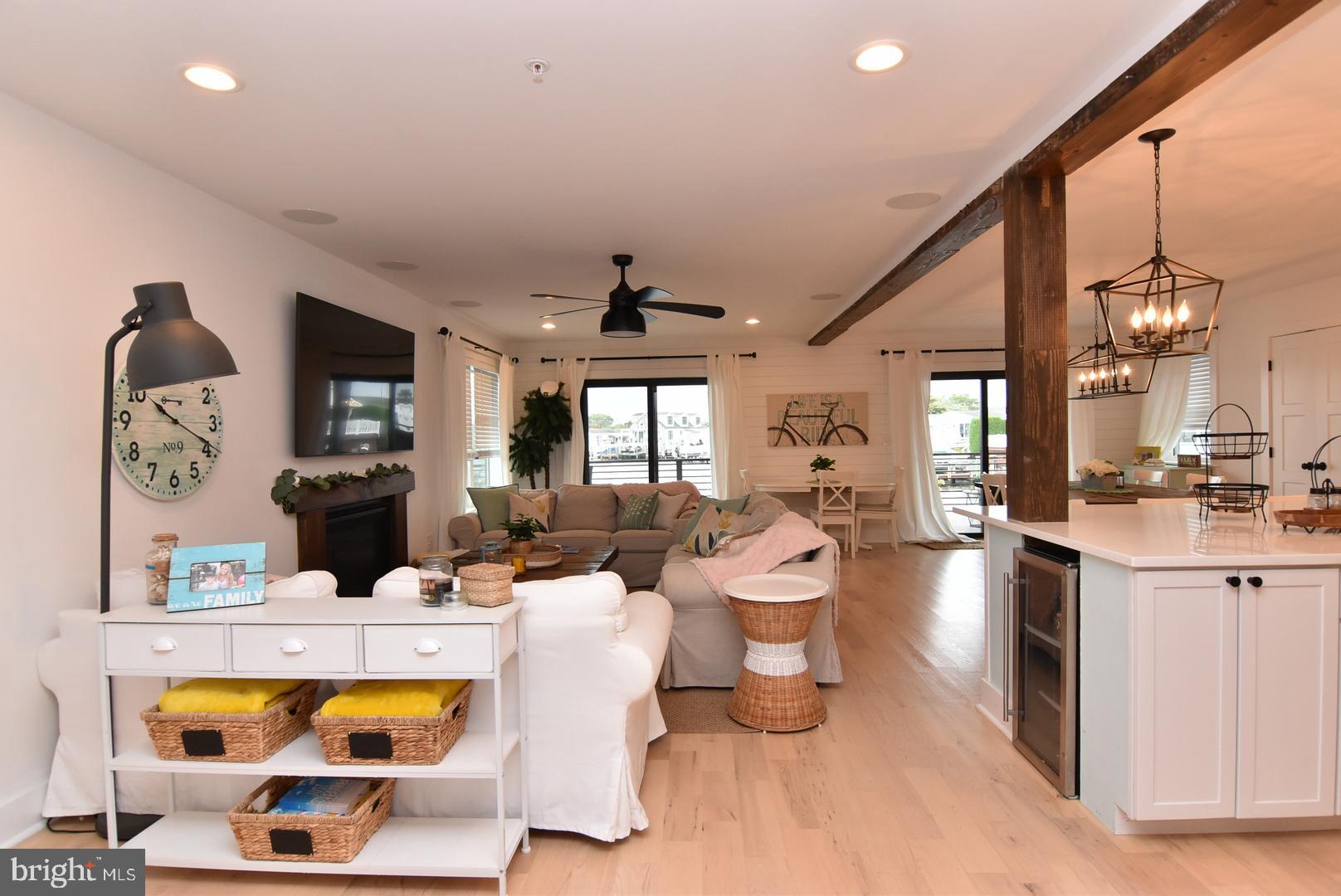 MONTEGO BAY - Residential