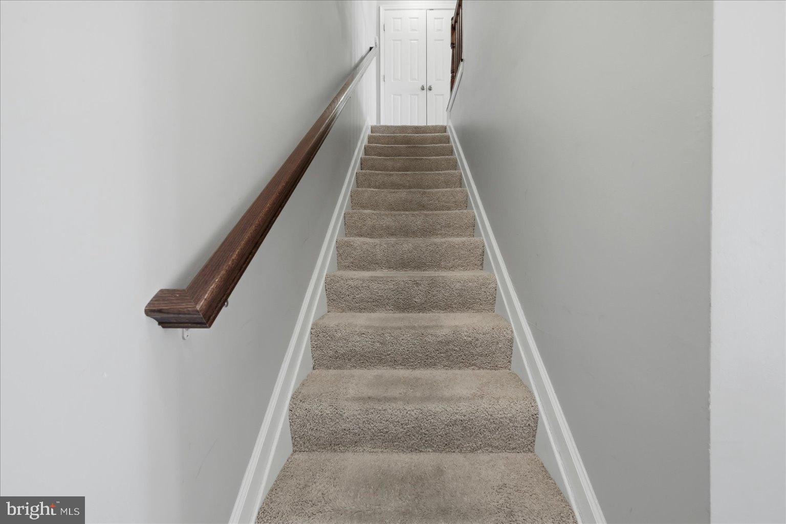 CASCADES PLACE CONDOMINIUM - Residential