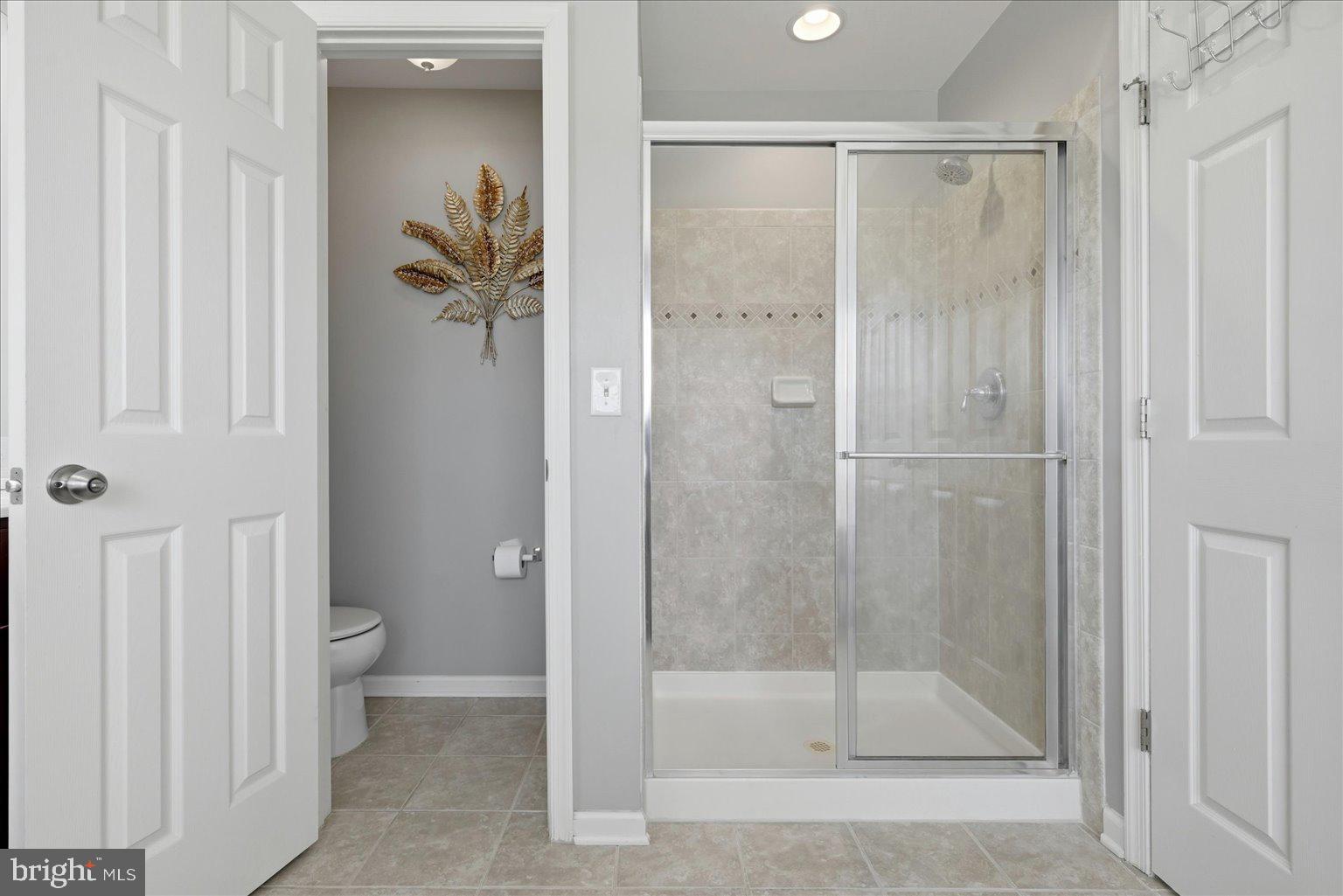 CASCADES PLACE CONDOMINIUM - Residential