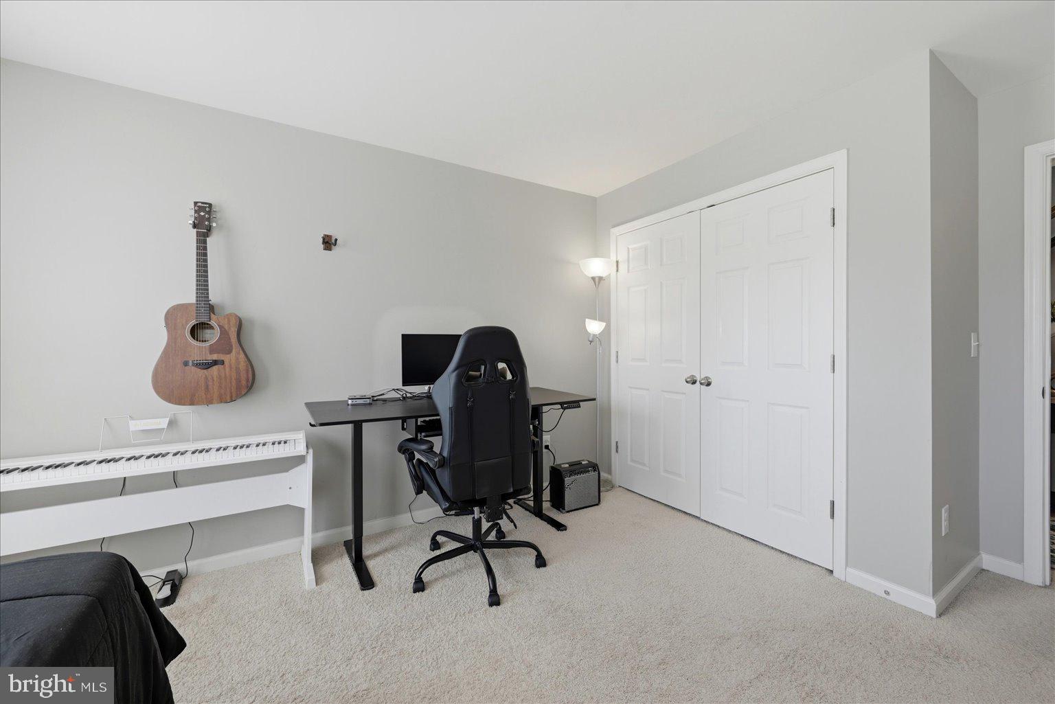 CASCADES PLACE CONDOMINIUM - Residential