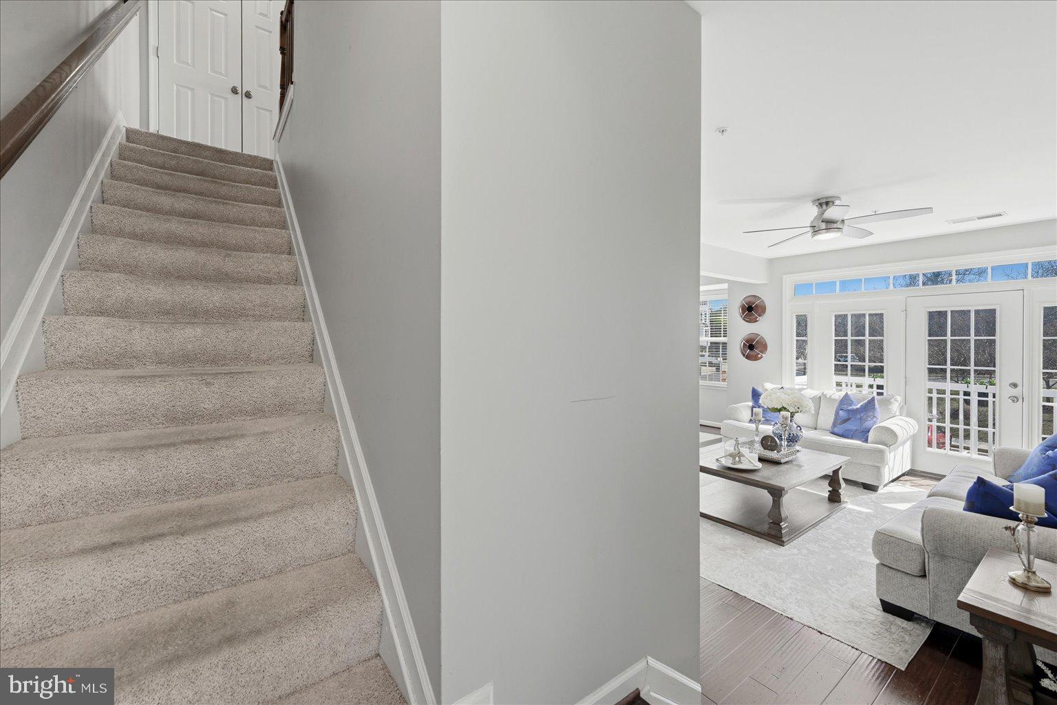 CASCADES PLACE CONDOMINIUM - Residential