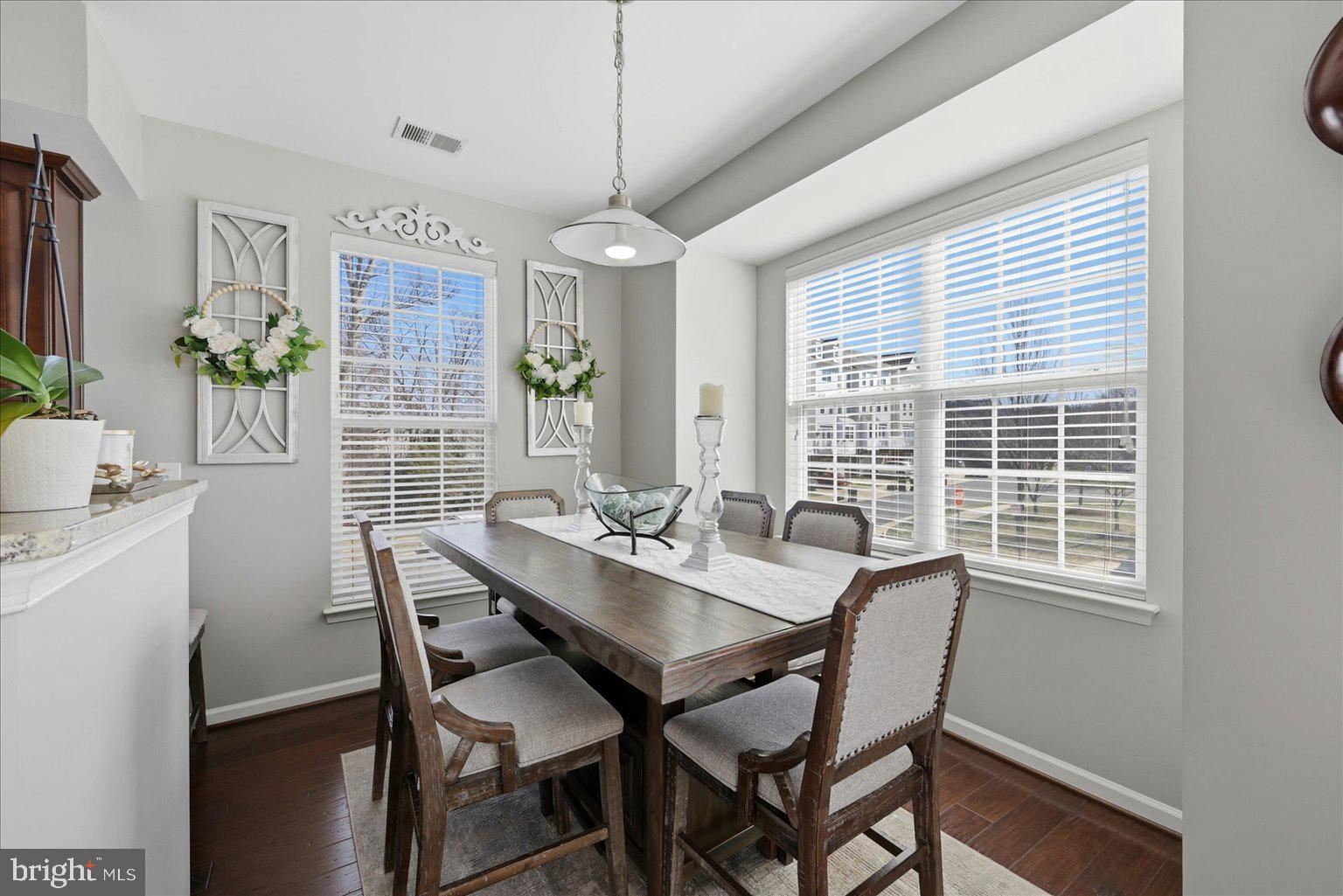 CASCADES PLACE CONDOMINIUM - Residential