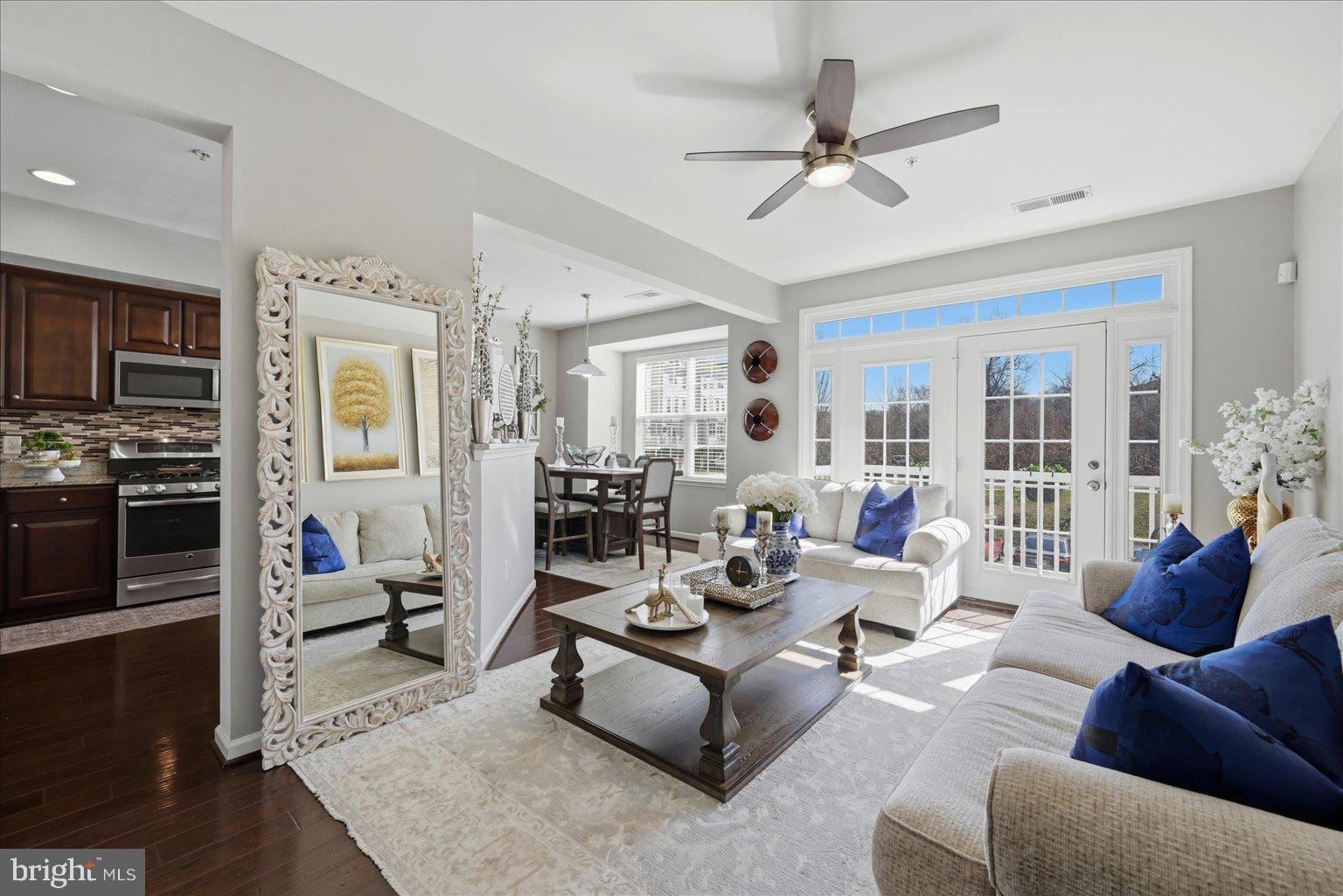 CASCADES PLACE CONDOMINIUM - Residential