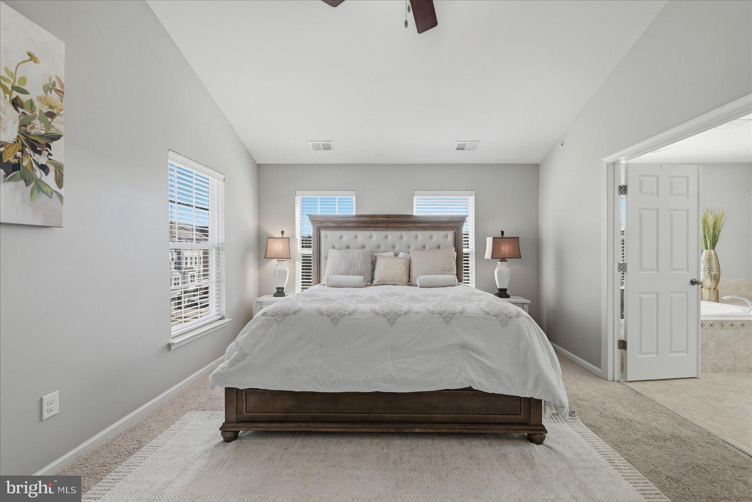 CASCADES PLACE CONDOMINIUM - Residential