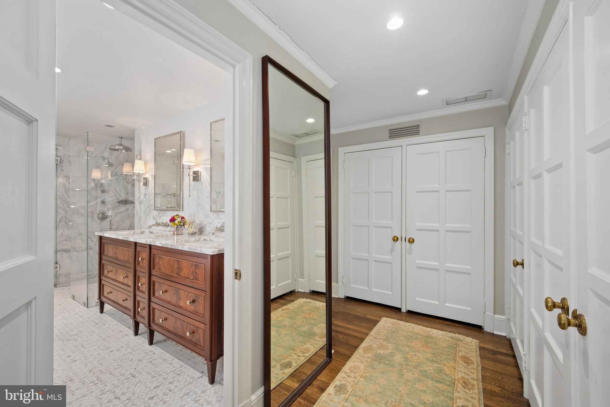BRYN MAWR - Residential