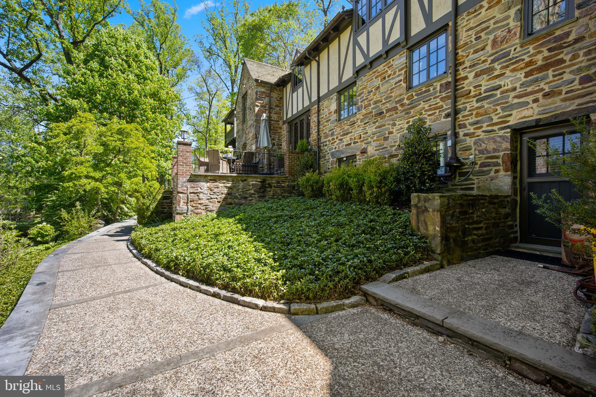 BRYN MAWR - Residential