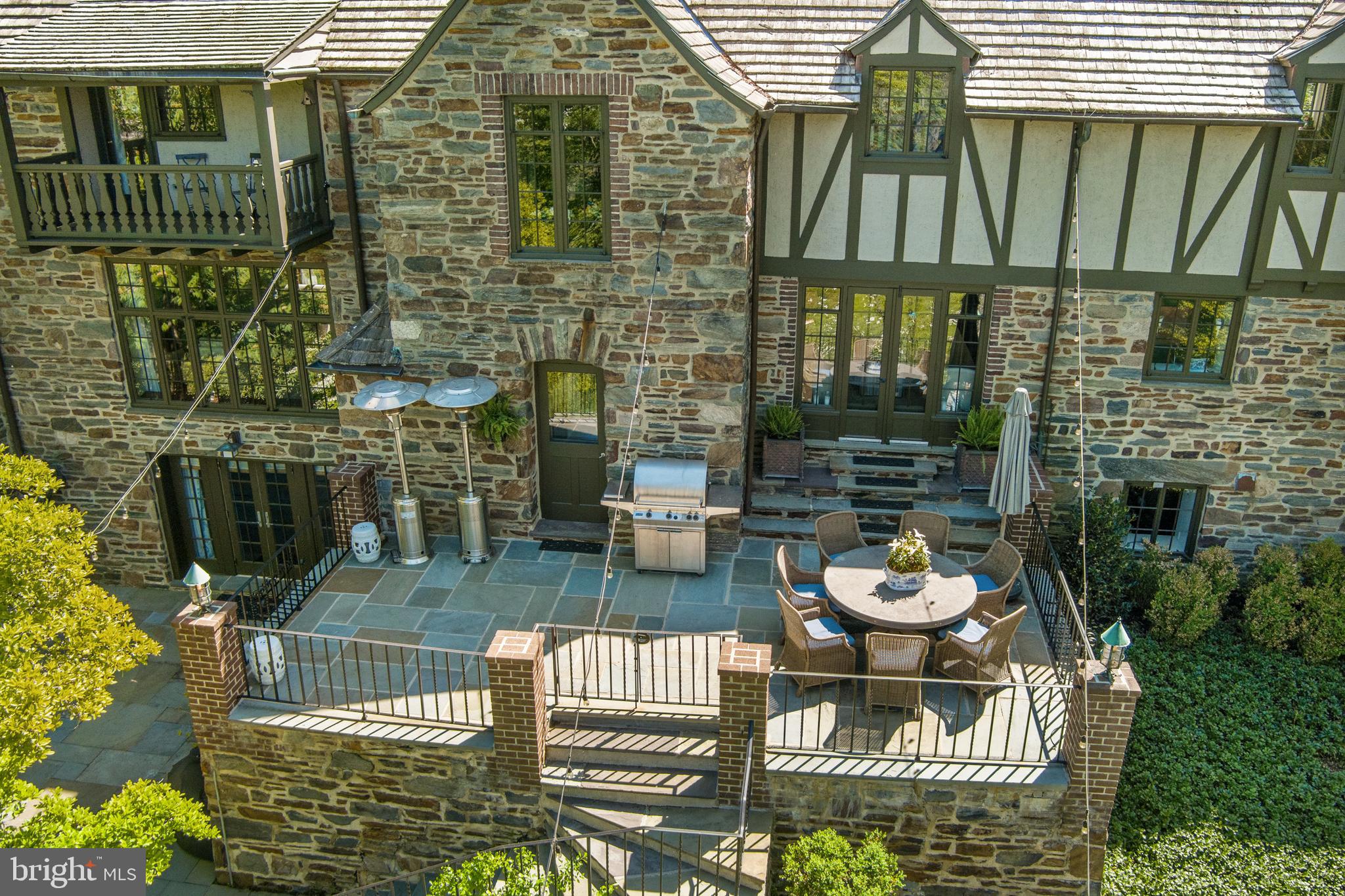 BRYN MAWR - Residential