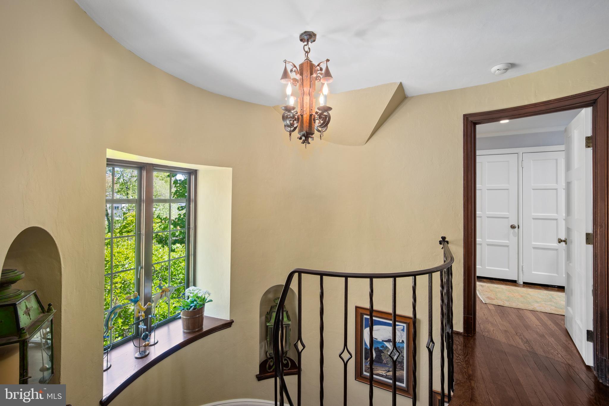 BRYN MAWR - Residential
