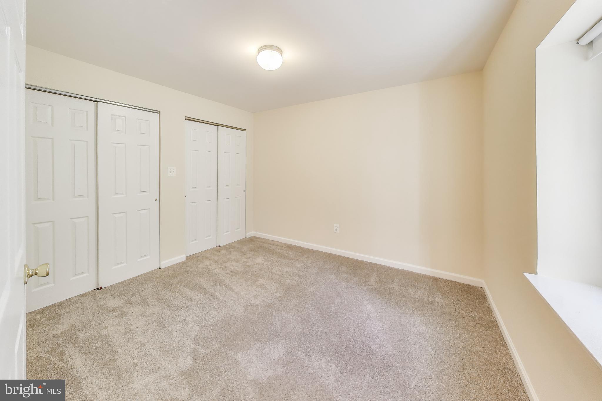 BLUNT COMMONS - Residential Lease