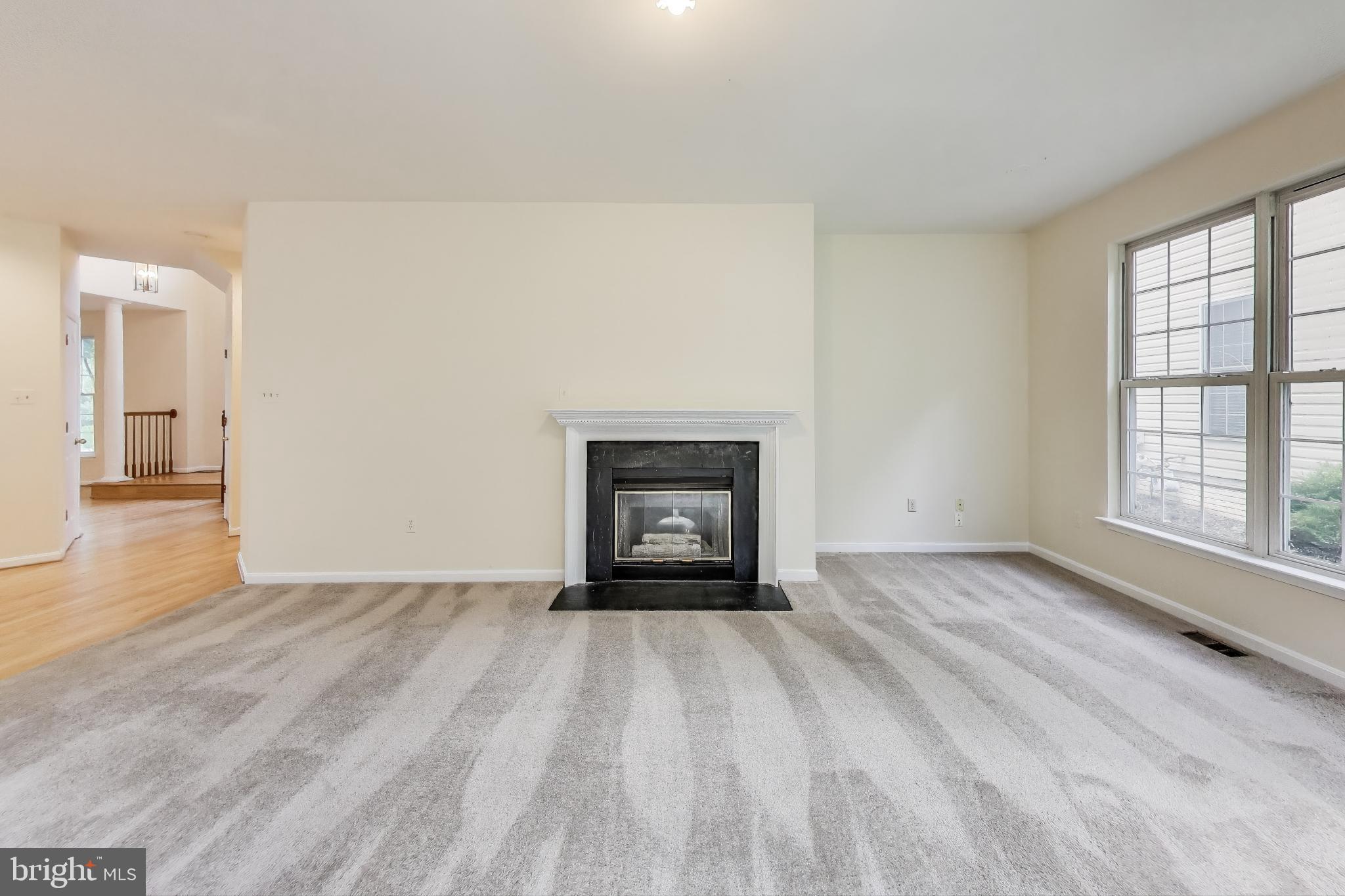 BLUNT COMMONS - Residential Lease