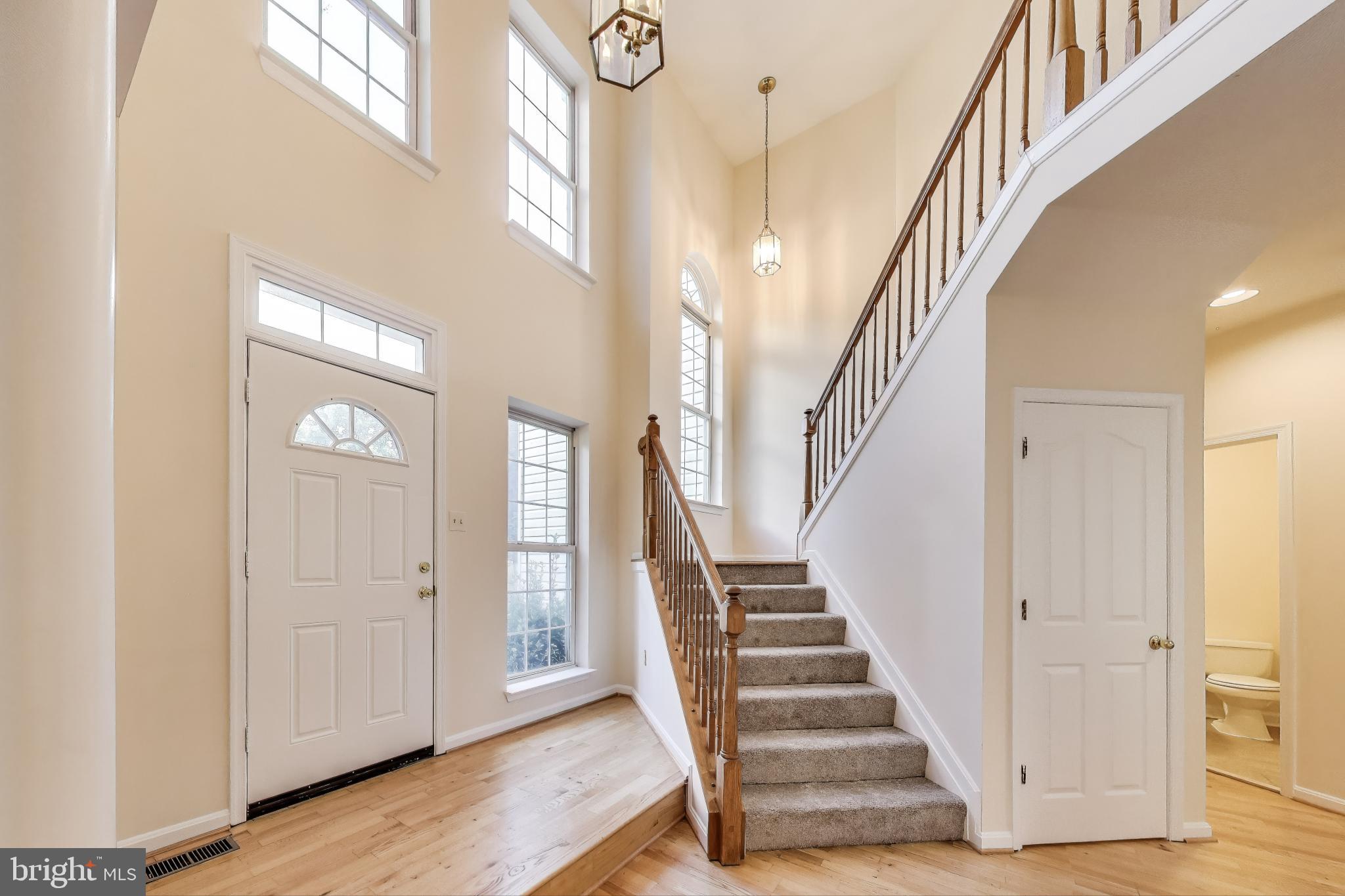 BLUNT COMMONS - Residential Lease