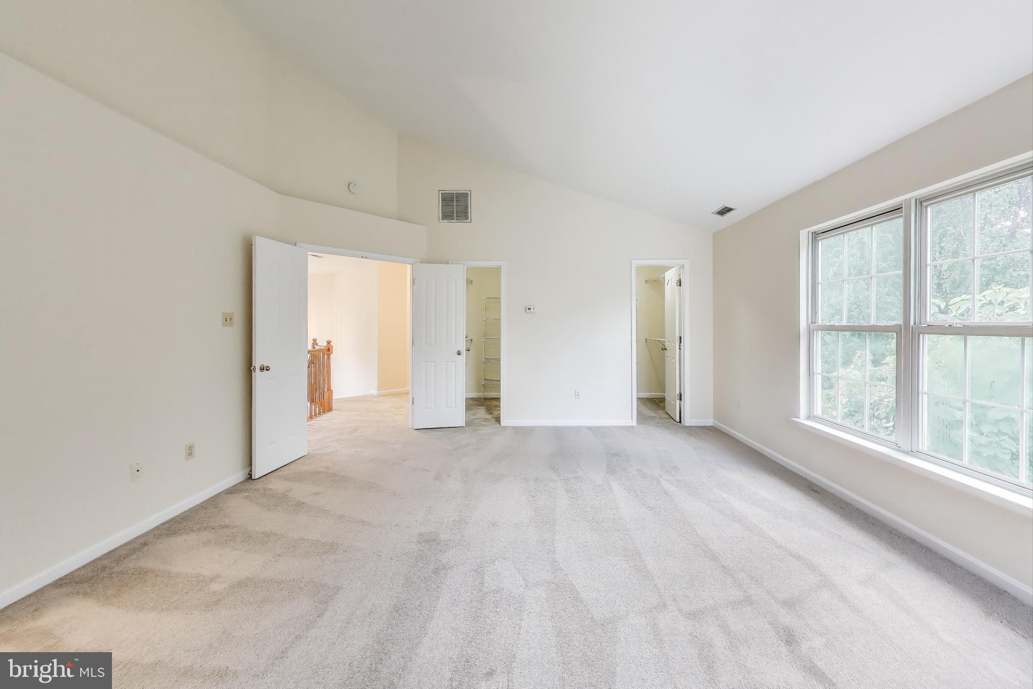 BLUNT COMMONS - Residential Lease