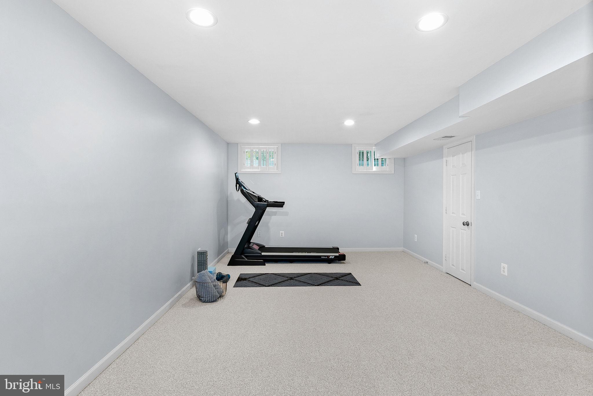 LOWES ISLAND/CASCADES - Residential