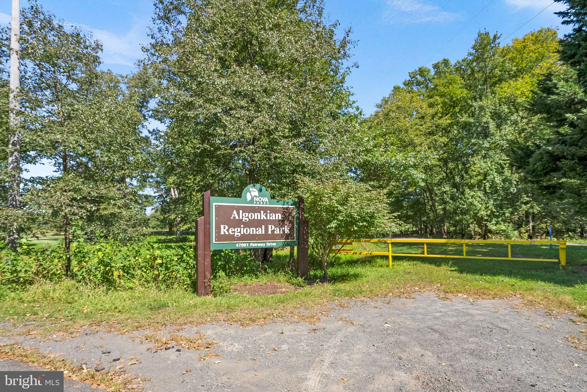 LOWES ISLAND/CASCADES - Residential