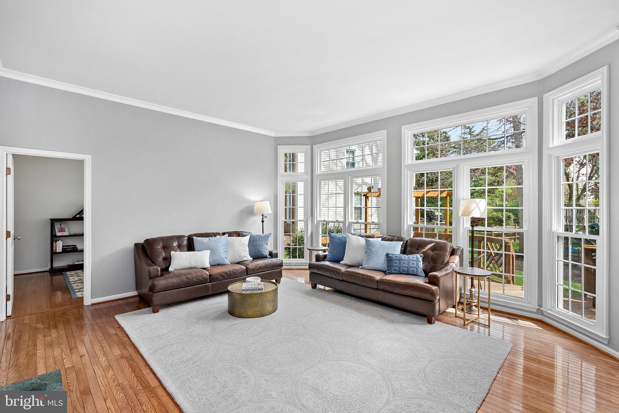 LOWES ISLAND/CASCADES - Residential