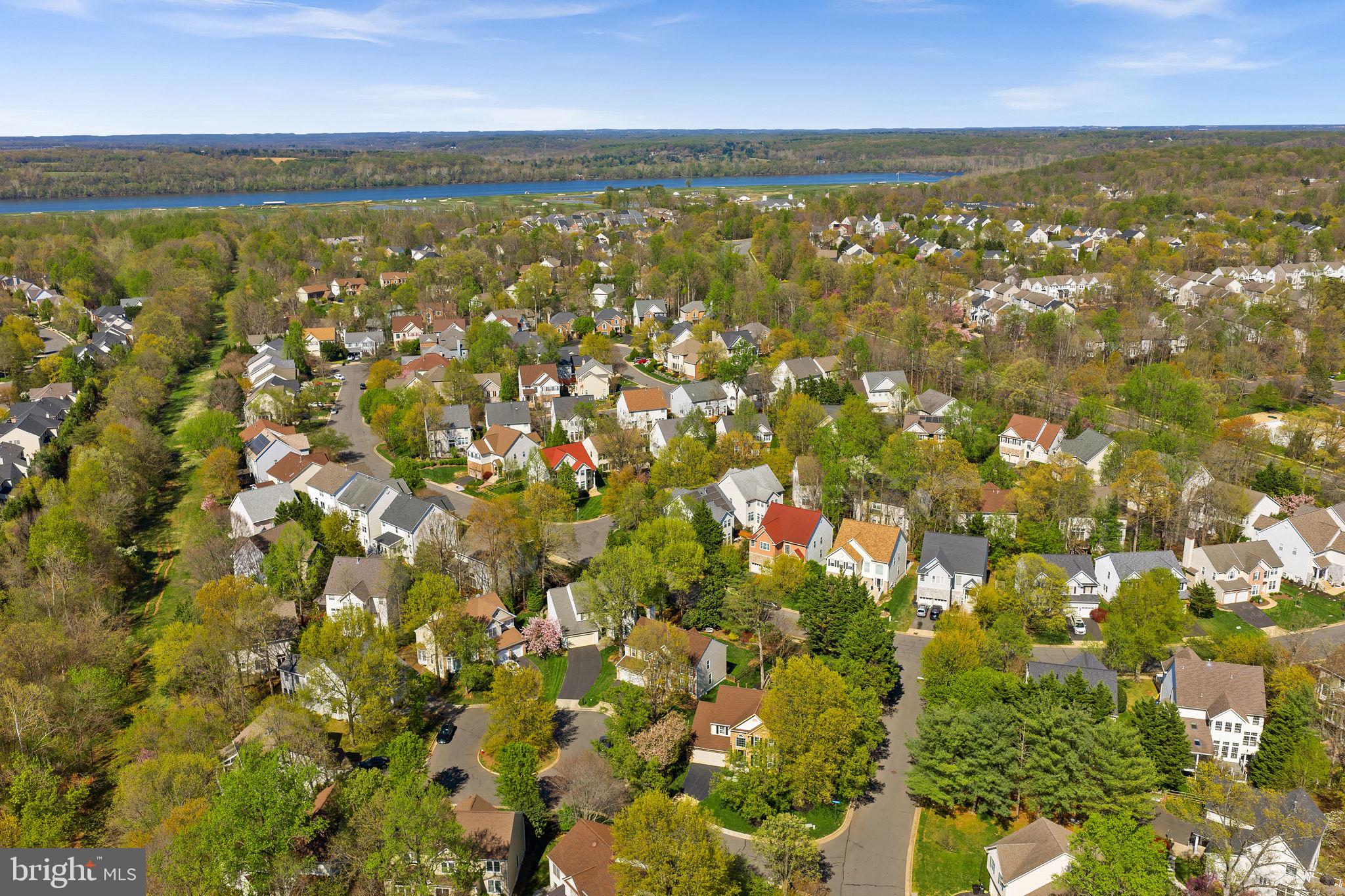 LOWES ISLAND/CASCADES - Residential