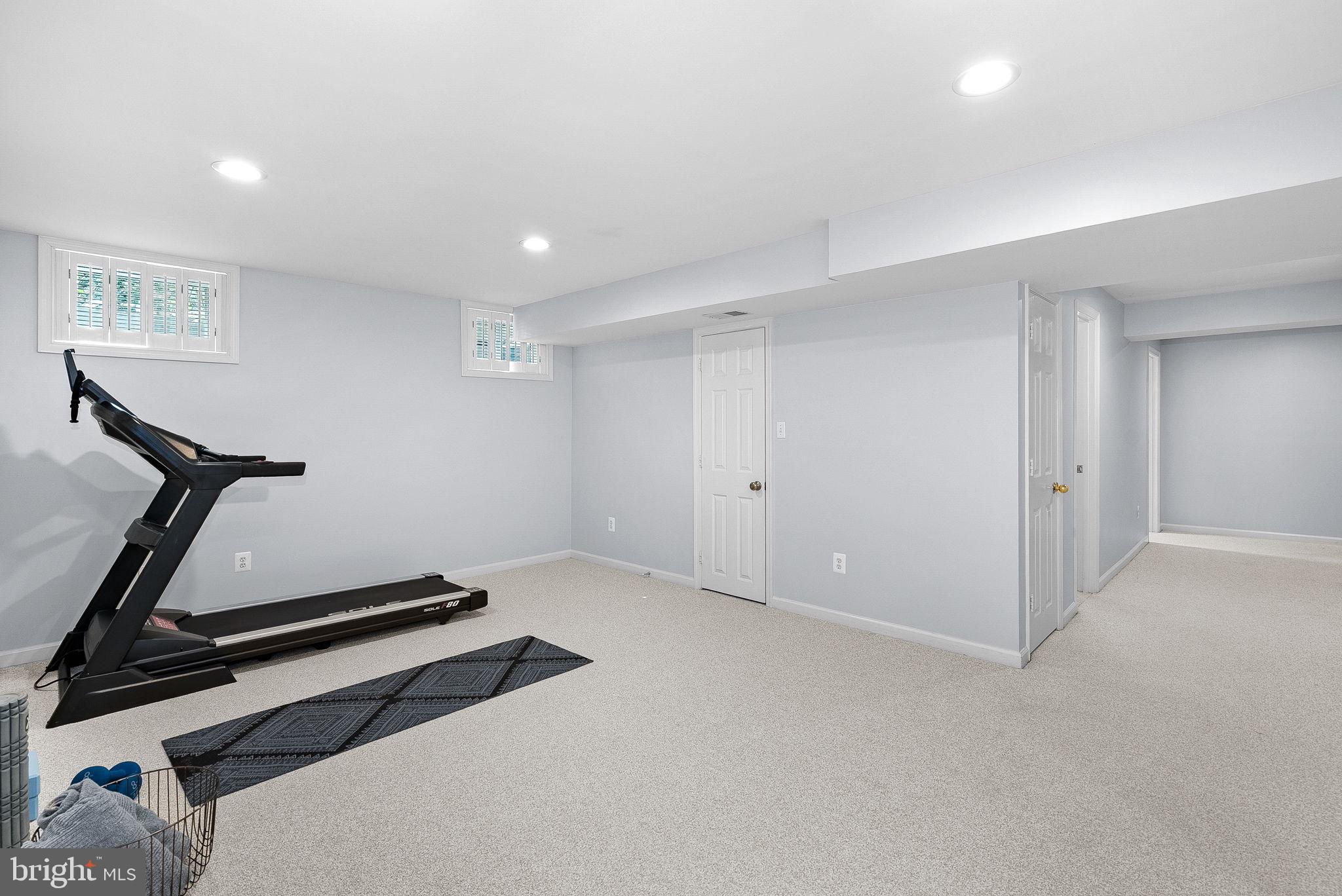 LOWES ISLAND/CASCADES - Residential